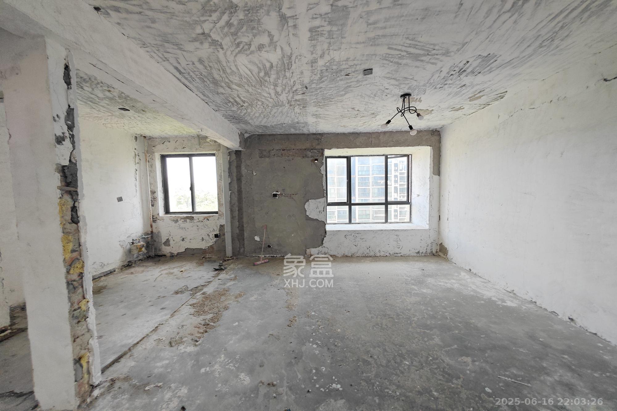 中江佳境天成 3室2厅2卫 99.8万 中江佳境天成 3室2厅2卫 99.8万卧室