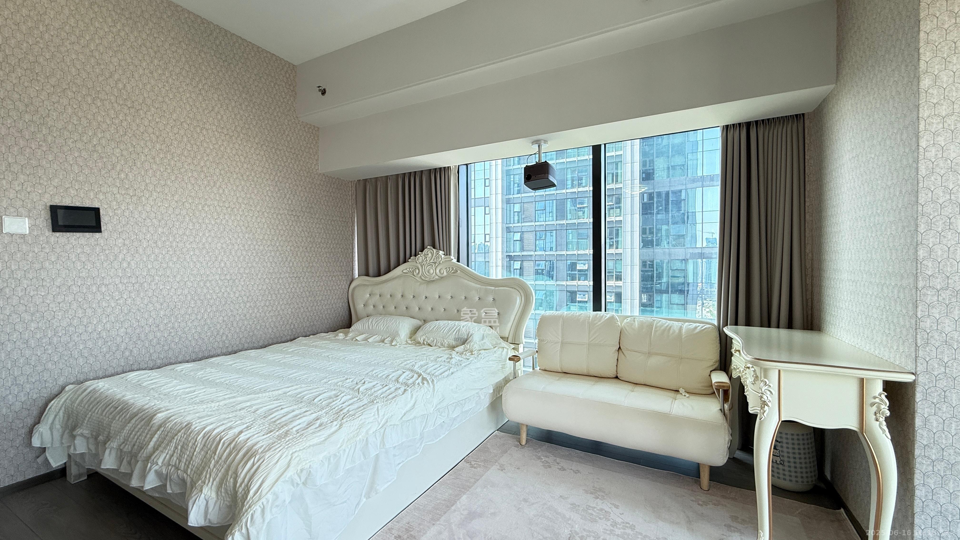 华润置地中心 1室1厅1卫 3200.0元/月 华润置地中心 1室1厅1卫 3200.0元/月室内图