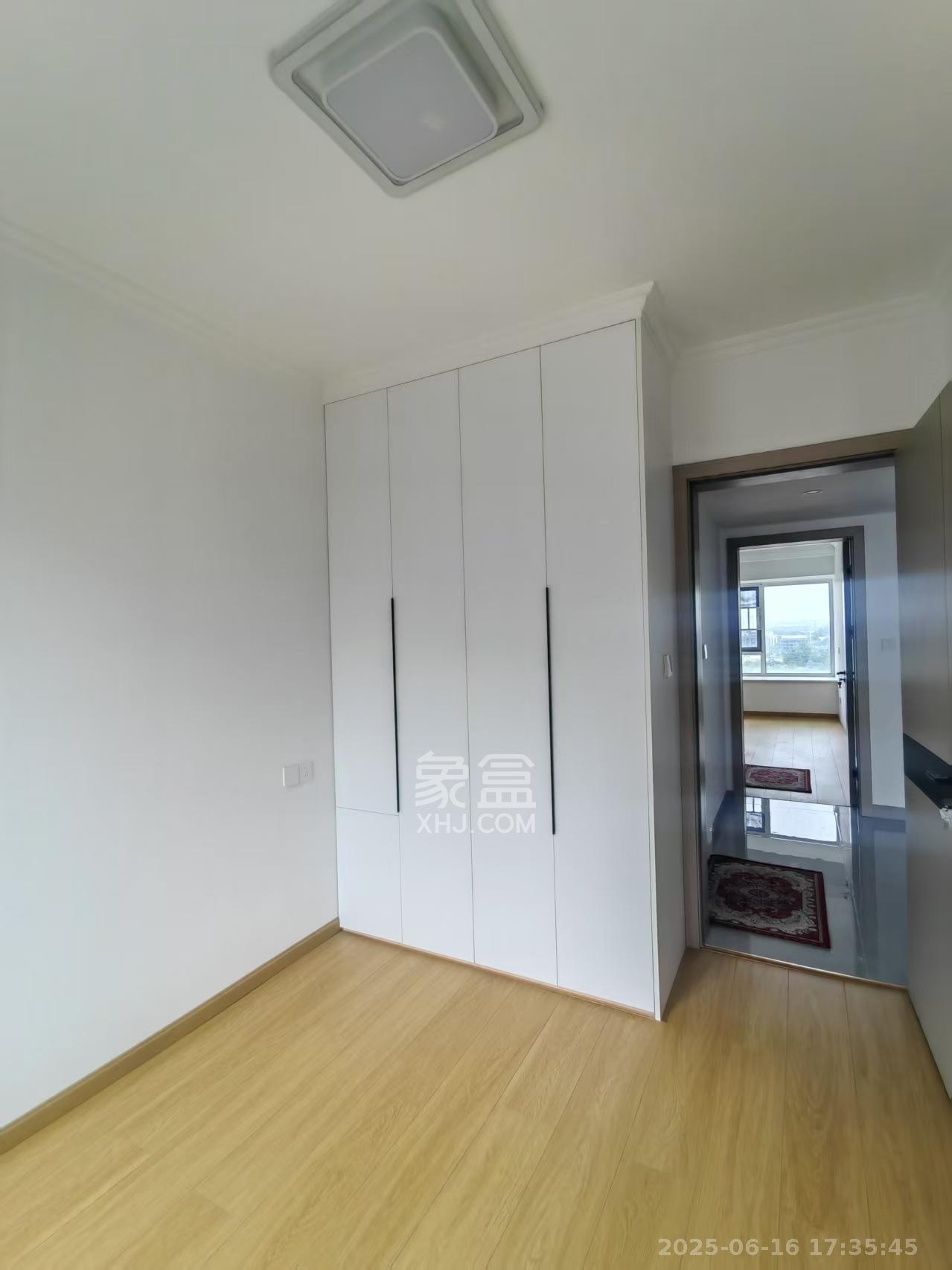 亿达智造小镇望天悦  3室2厅2卫   2300.00元/月室内图