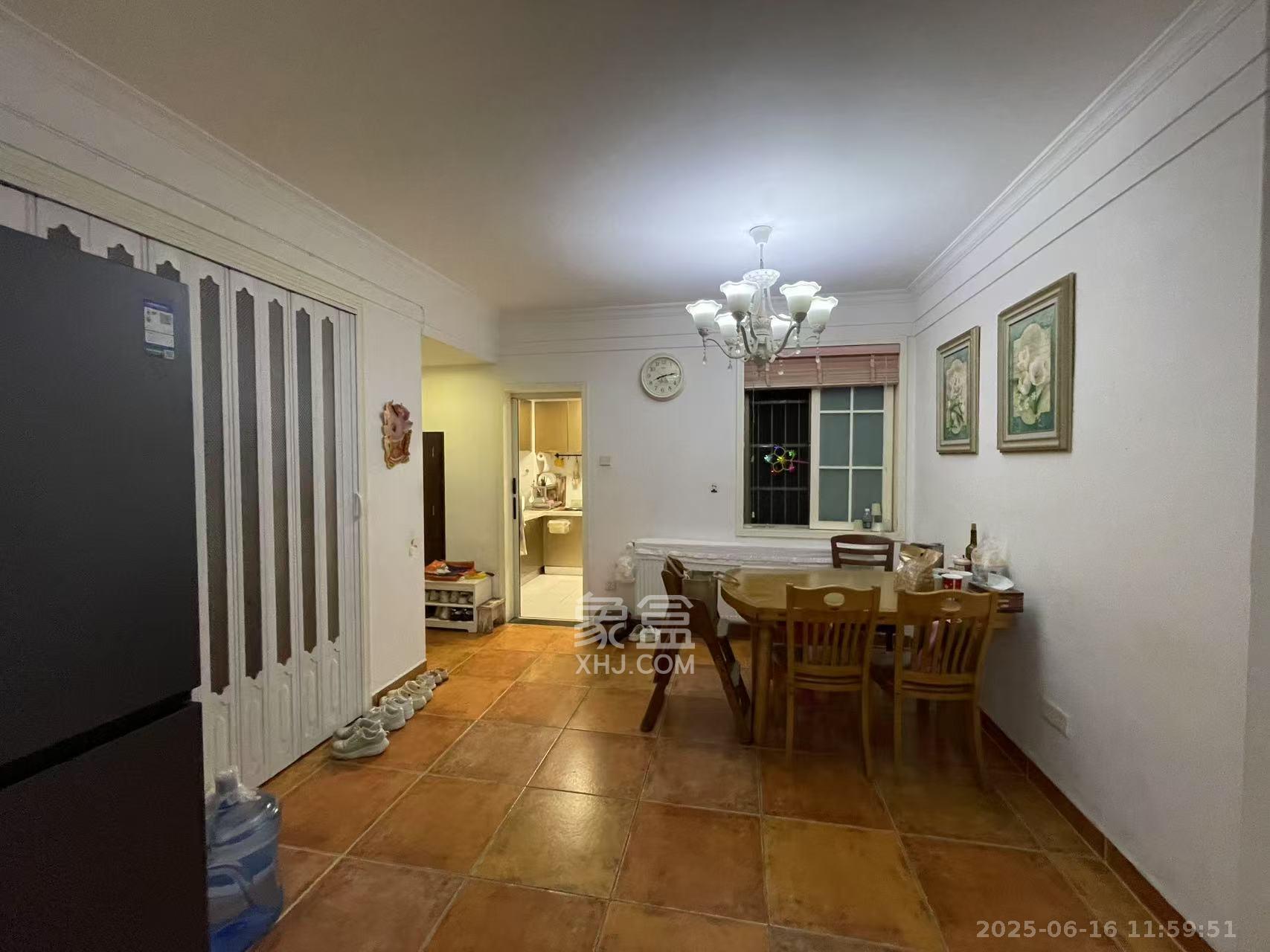 湘农桥社区 3室2厅2卫 3600.0元/月 湘农桥社区 3室2厅2卫 3600.0元/月室内图