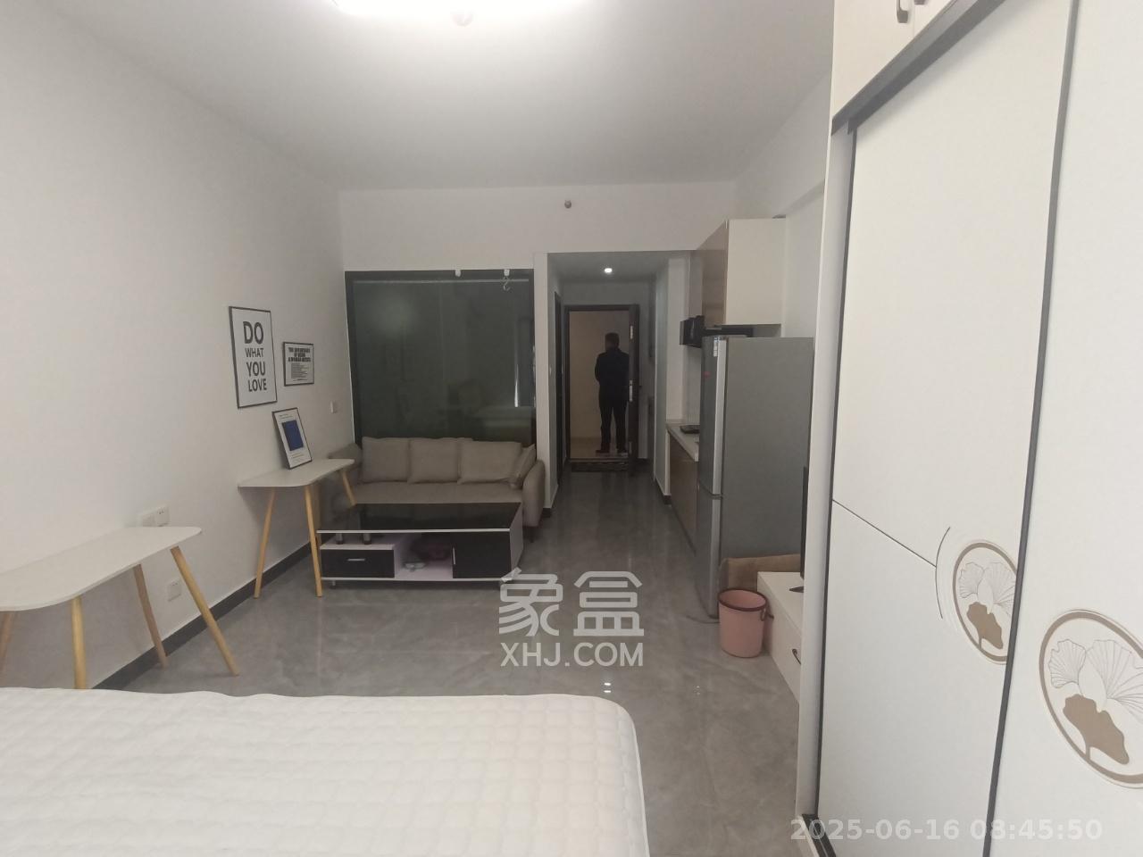 威尔士春天  1室1厅1卫    2000.0元/月室内图