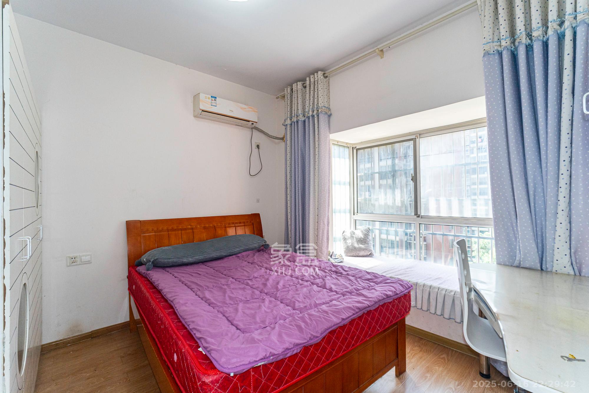 星城雅郡 3室2厅2卫 86.8万 星城雅郡 3室2厅2卫 86.8万卧室