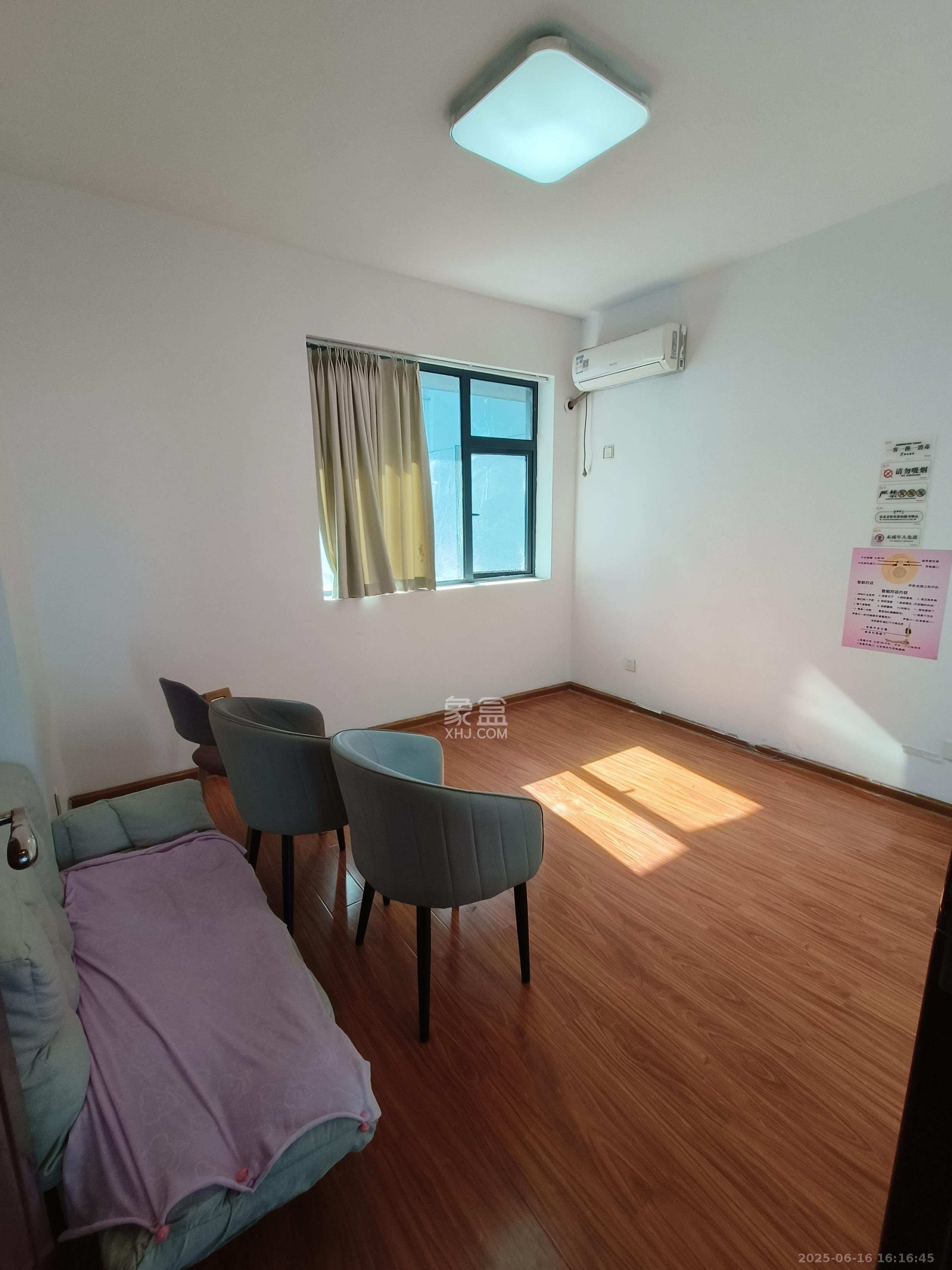 财富港湾(绿领大厦) 4室2厅2卫 3500.0元/月 财富港湾(绿领大厦) 4室2厅2卫 3500.0元/月室内图