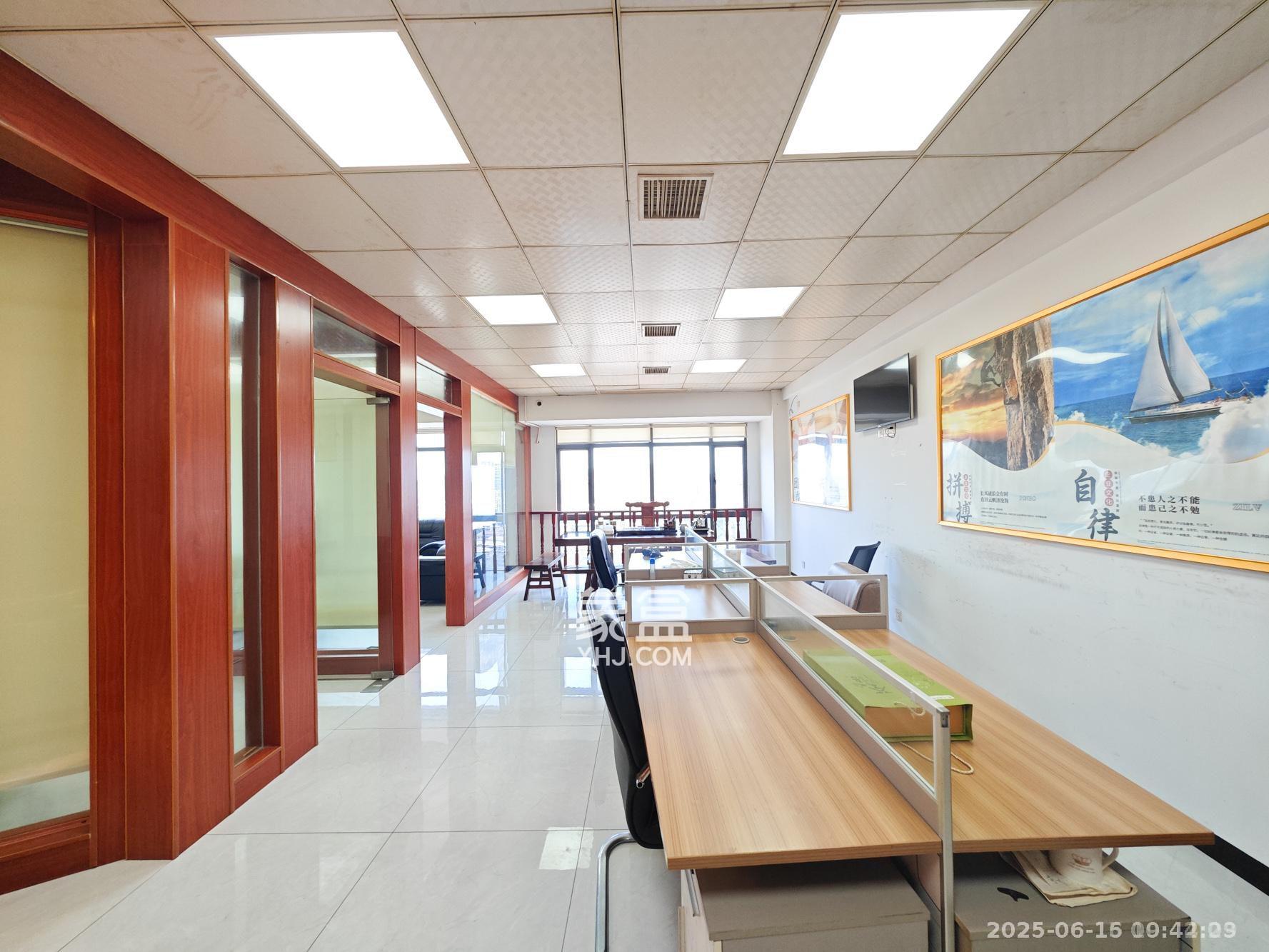 潇湘名城(新里程潇湘名城)  1室0厅1卫    4000.0元/月 潇湘名城(新里程潇湘名城)  1室0厅1卫    4000.0元/月室内图