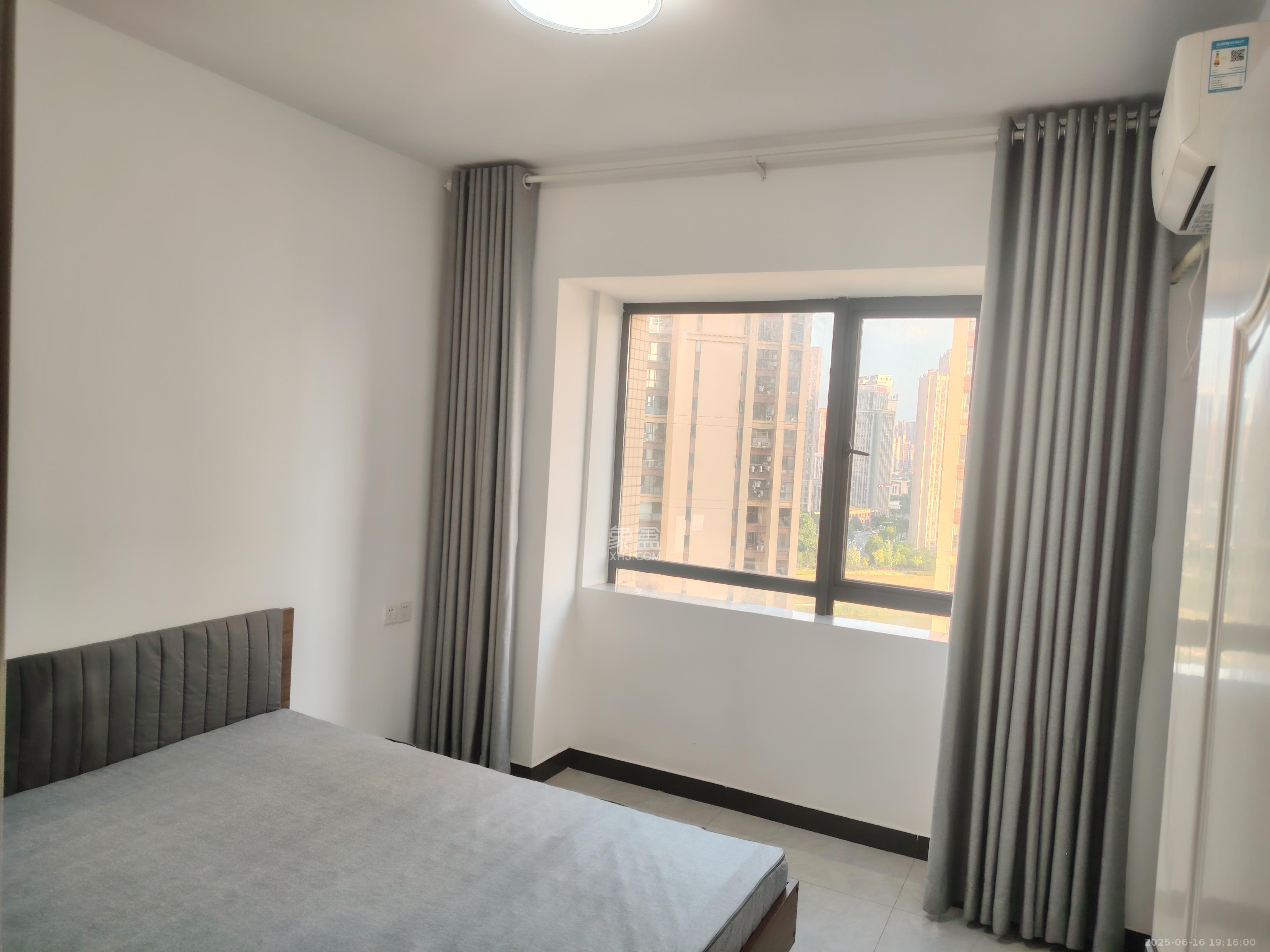 兰亭湾畔  3室2厅1卫    2800.0元/月室内图