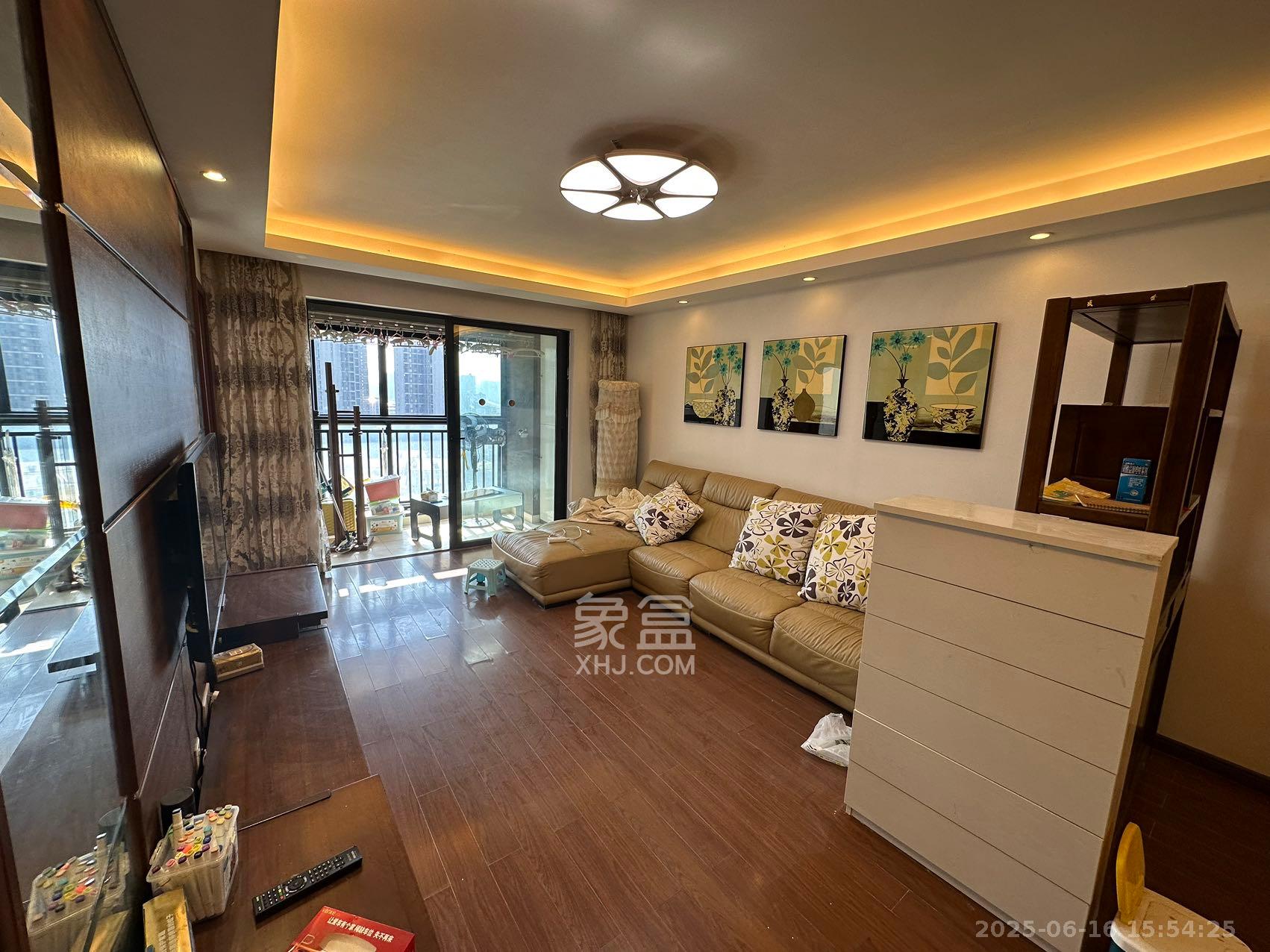 万科金域华府三四期 3室2厅1卫 2700.0元/月 万科金域华府三四期 3室2厅1卫 2700.0元/月室内图