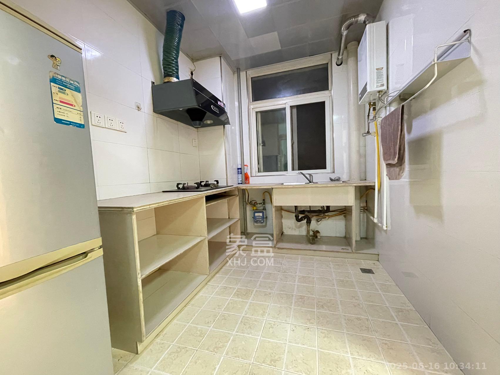 景环小区  3室2厅1卫    2000.0元/月室内图