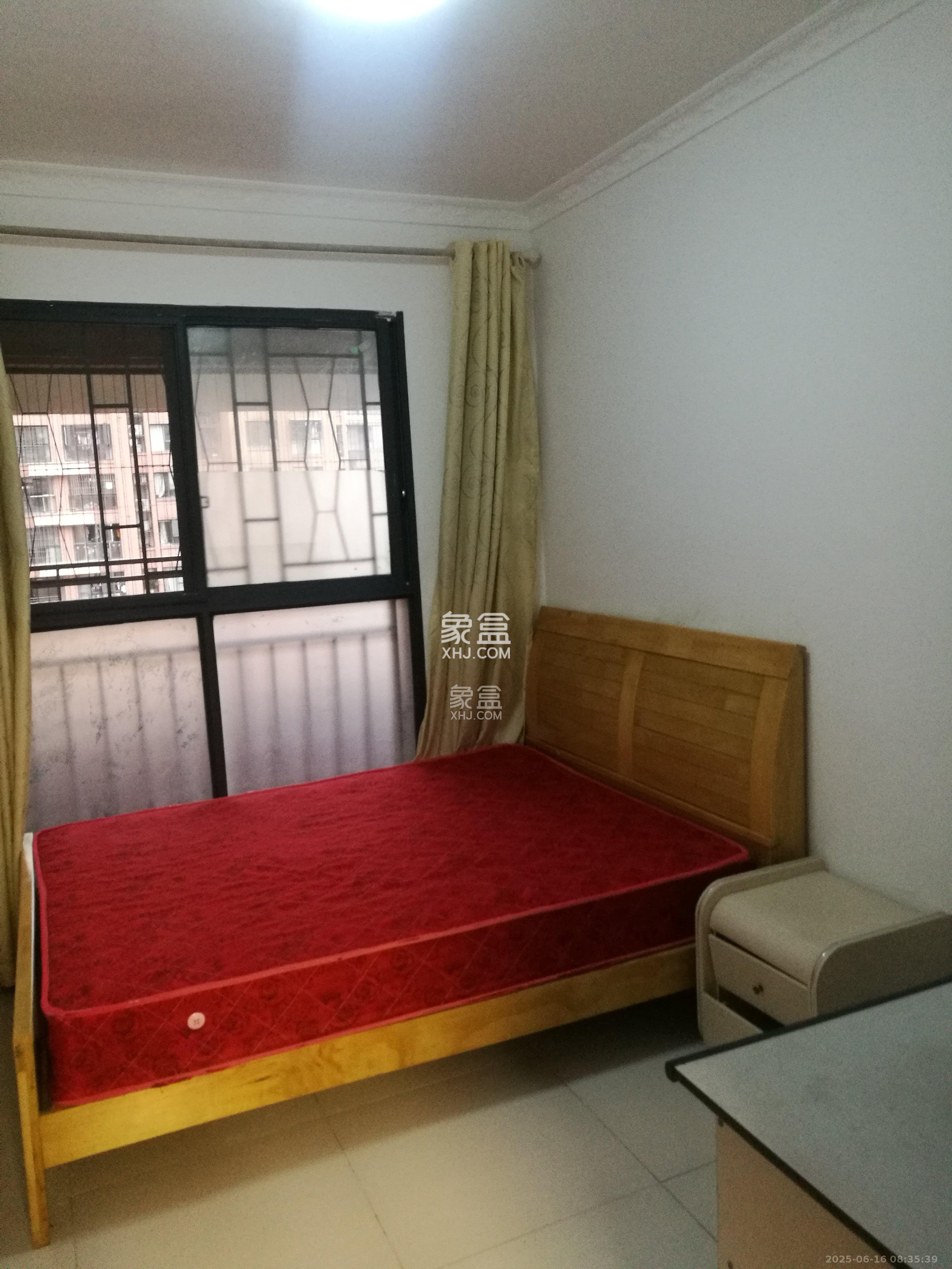 三一街区 3室2厅1卫 1600.0元/月 三一街区 3室2厅1卫 1600.0元/月室内图