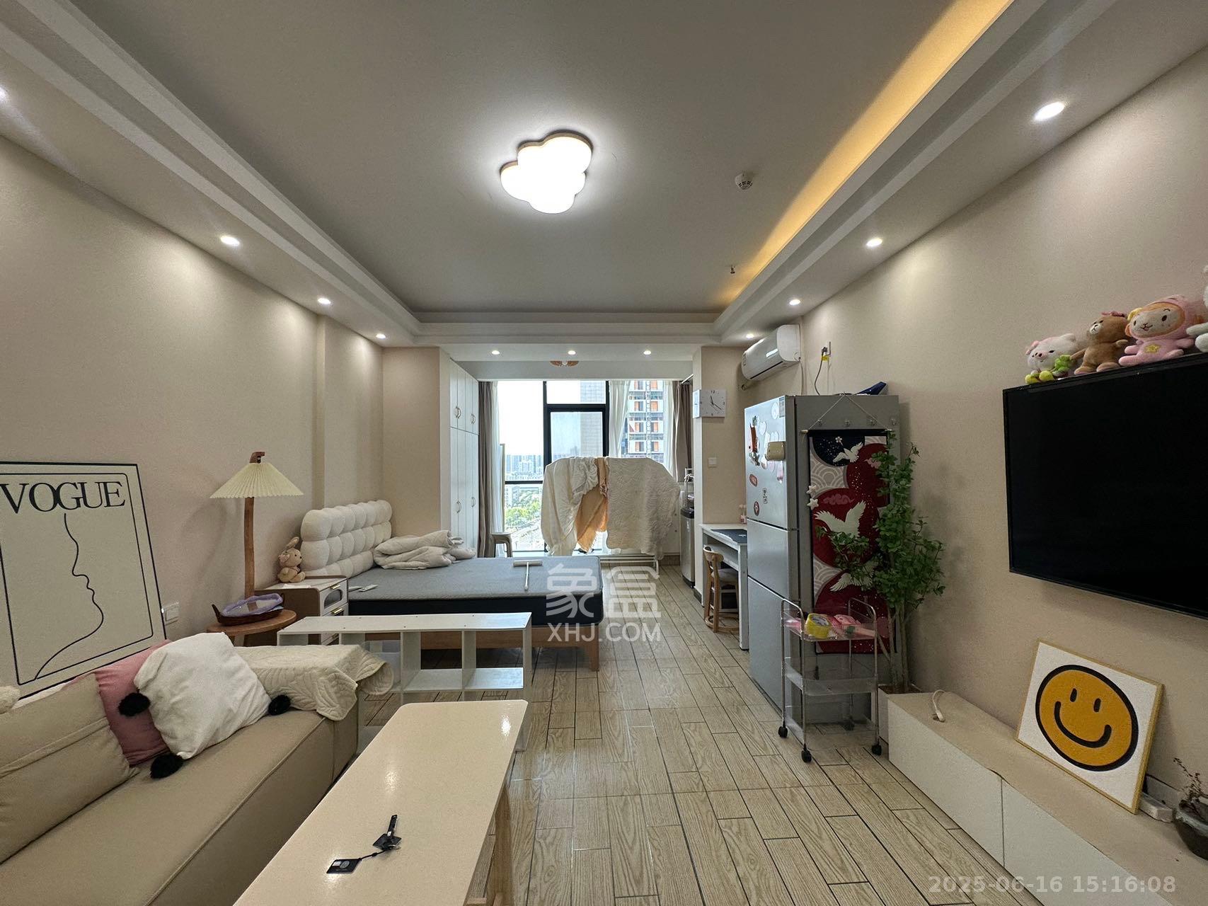 华侨假日中心（晟华苑）  1室1厅1卫   1900.00元/月室内图