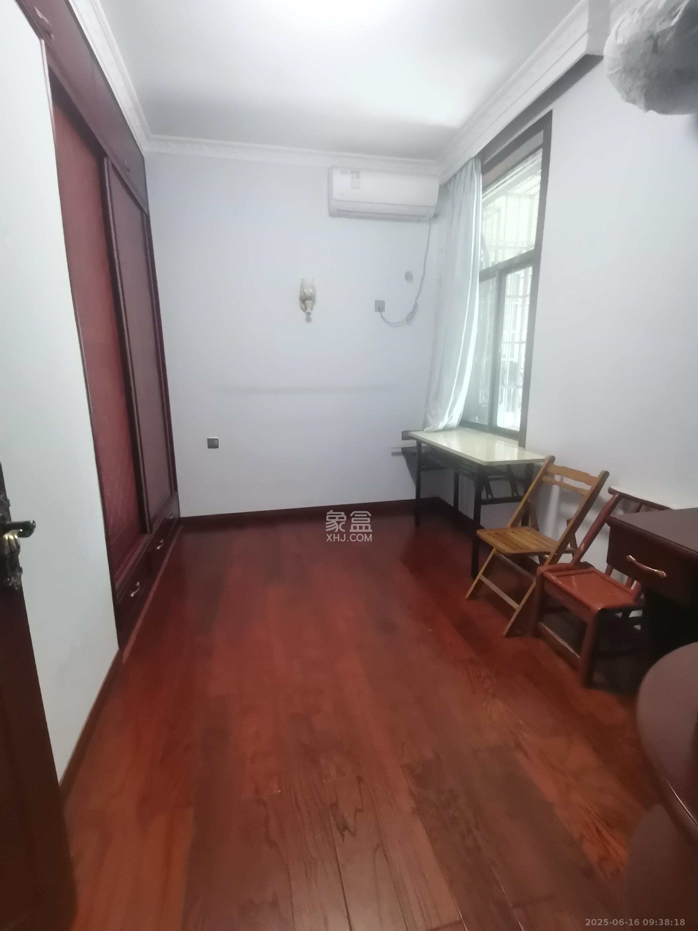 兴联创新小区 3室2厅2卫 1500.0元/月 兴联创新小区 3室2厅2卫 1500.0元/月室内图