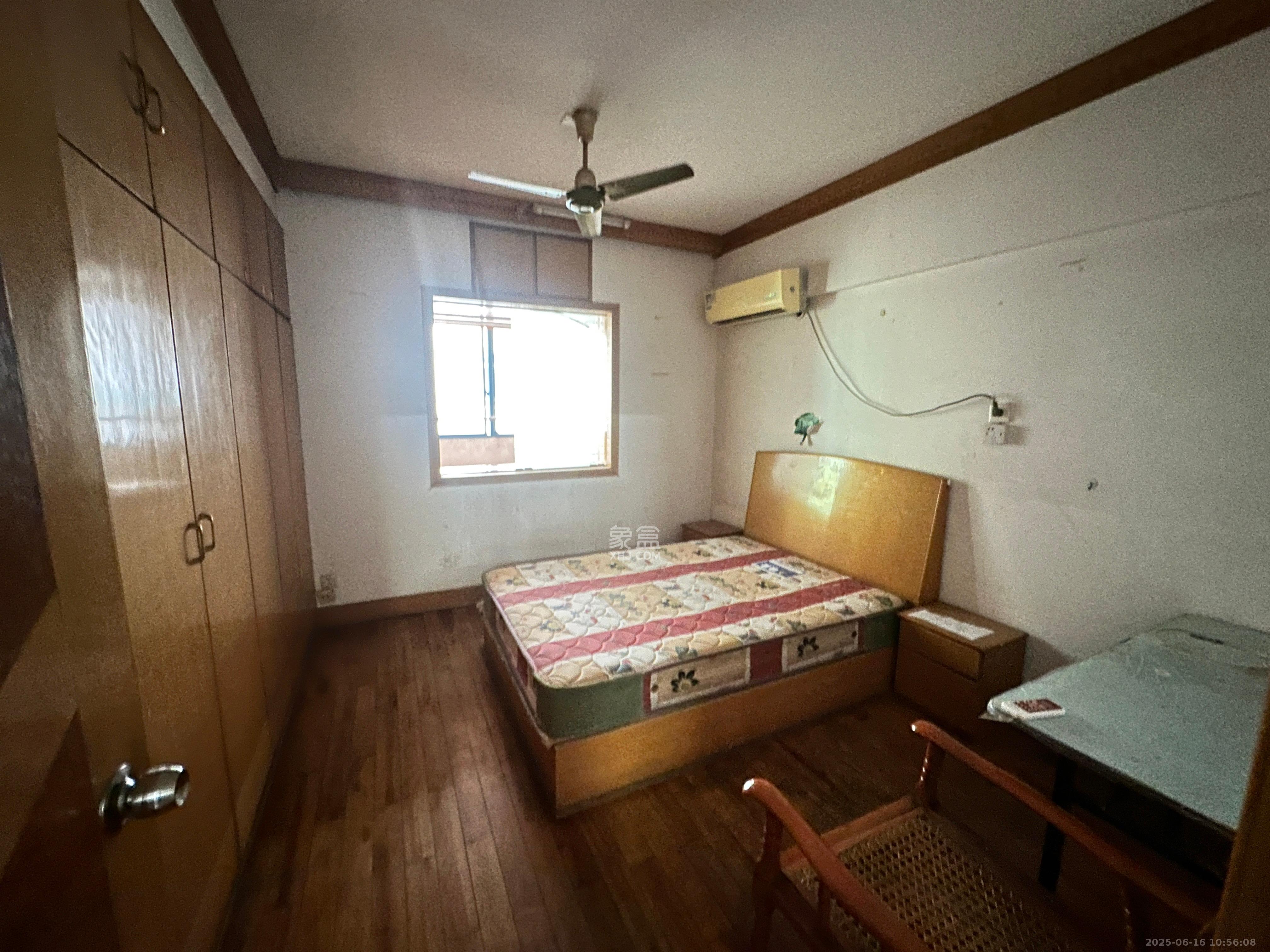 白沙啤酒公寓  2室2厅1卫    1400.0元/月 白沙啤酒公寓  2室2厅1卫    1400.0元/月室内图