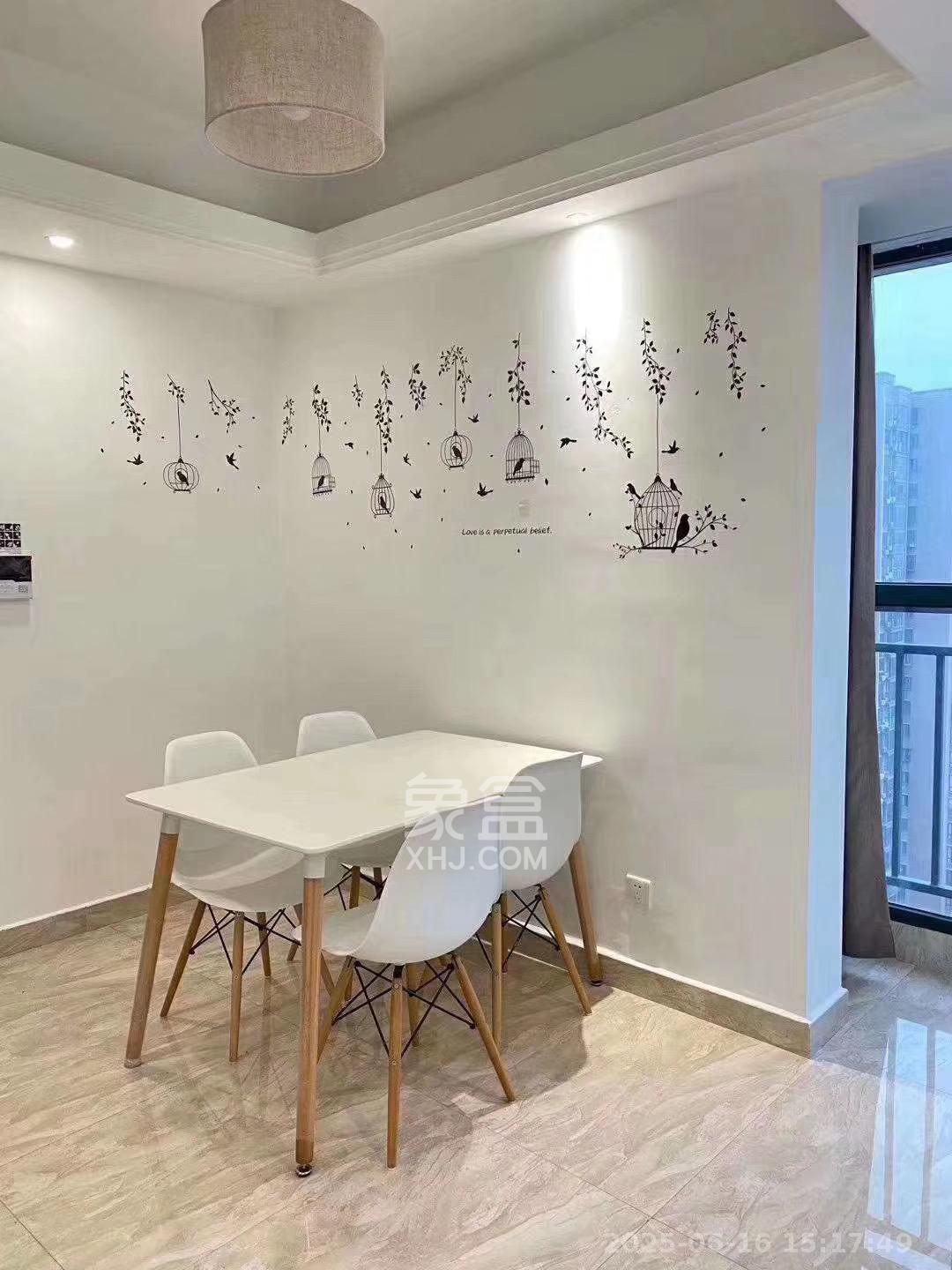 鑫科明珠  1室1厅1卫   2000.00元/月室内图1