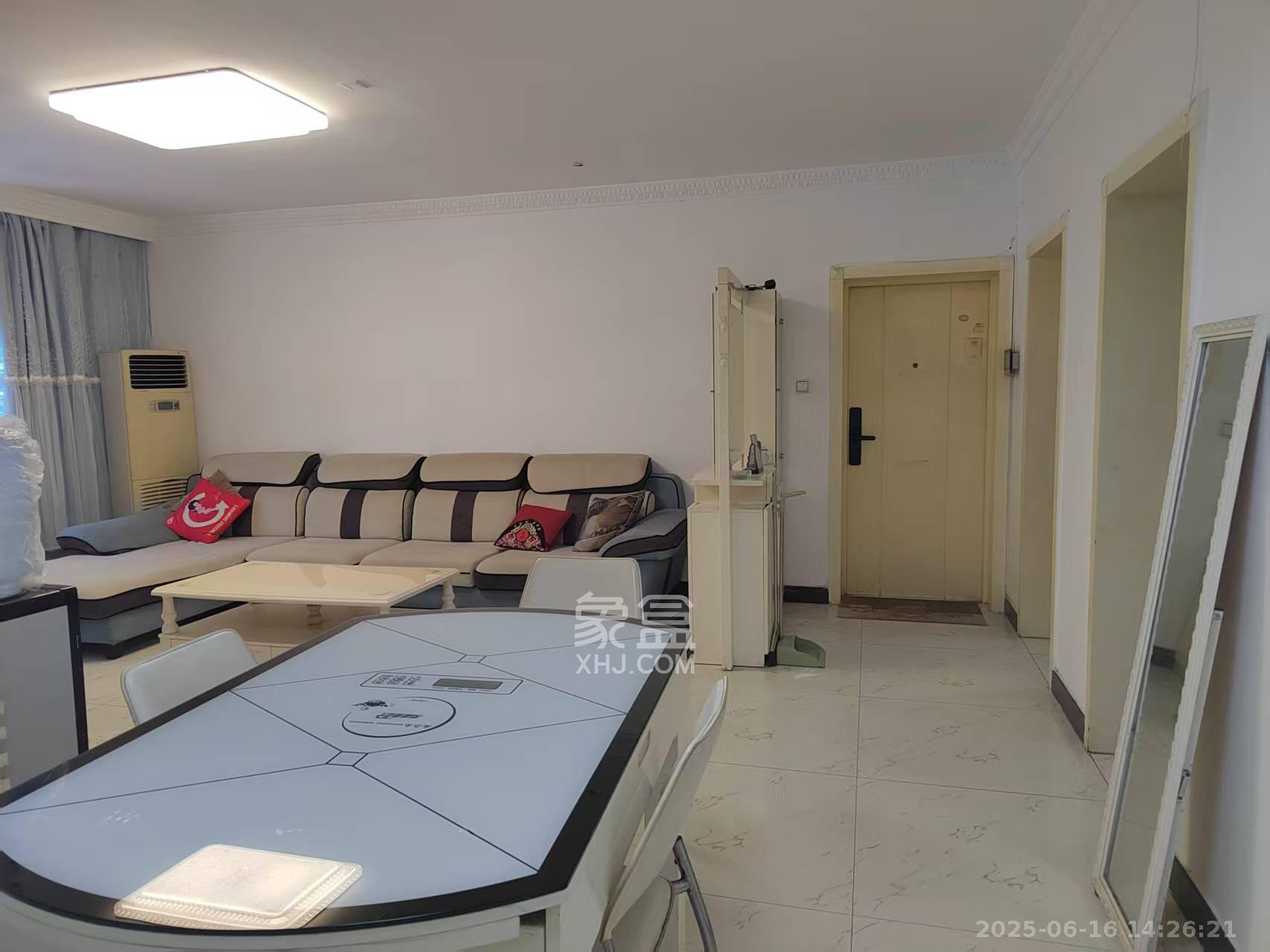 公交金盆小区 3室2厅2卫 2000.0元/月 公交金盆小区 3室2厅2卫 2000.0元/月室内图