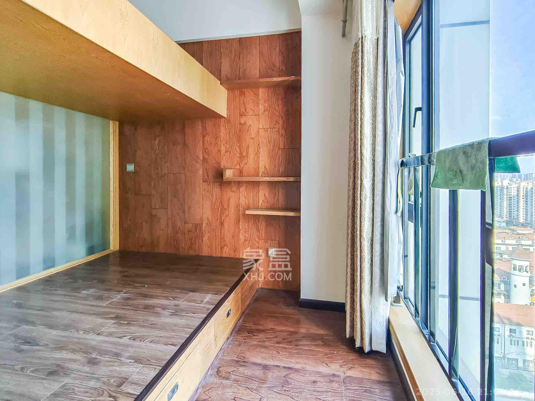 星大峰汇商务楼  1室1厅1卫    1600.0元/月室内图