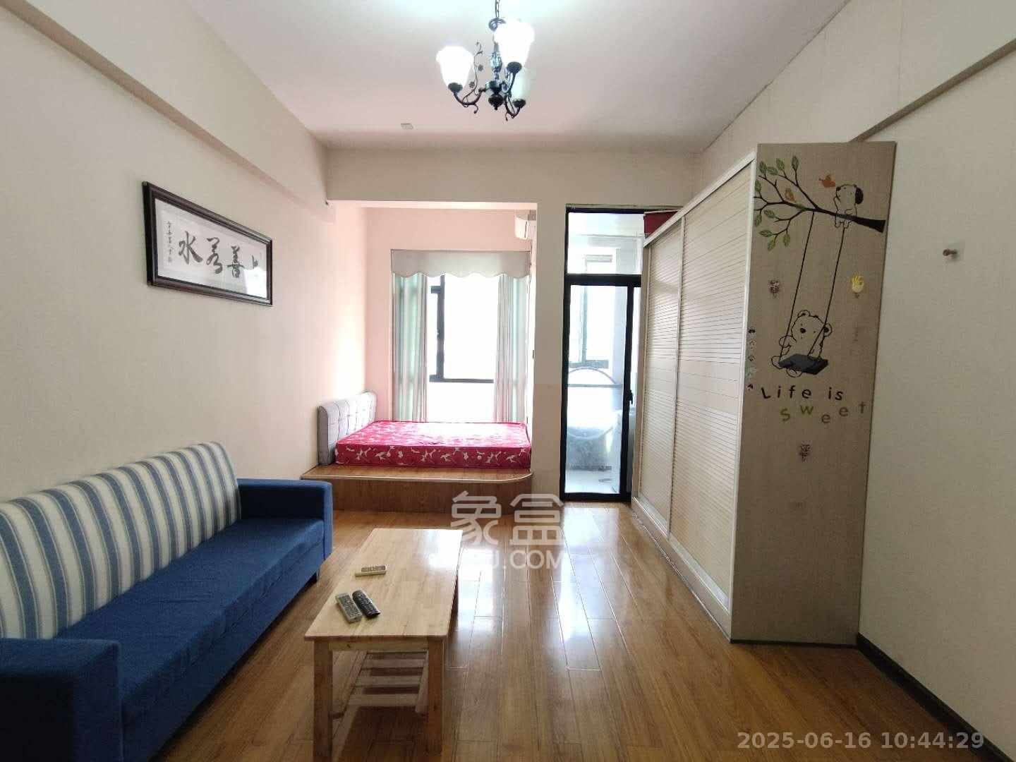 长房时代城  1室1厅1卫    1500.0元/月 长房时代城  1室1厅1卫    1500.0元/月室内图