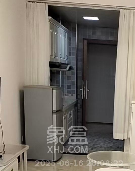 东怡外国(南湖一号) 1室1厅1卫 1800.0元/月 东怡外国(南湖一号) 1室1厅1卫 1800.0元/月室内图