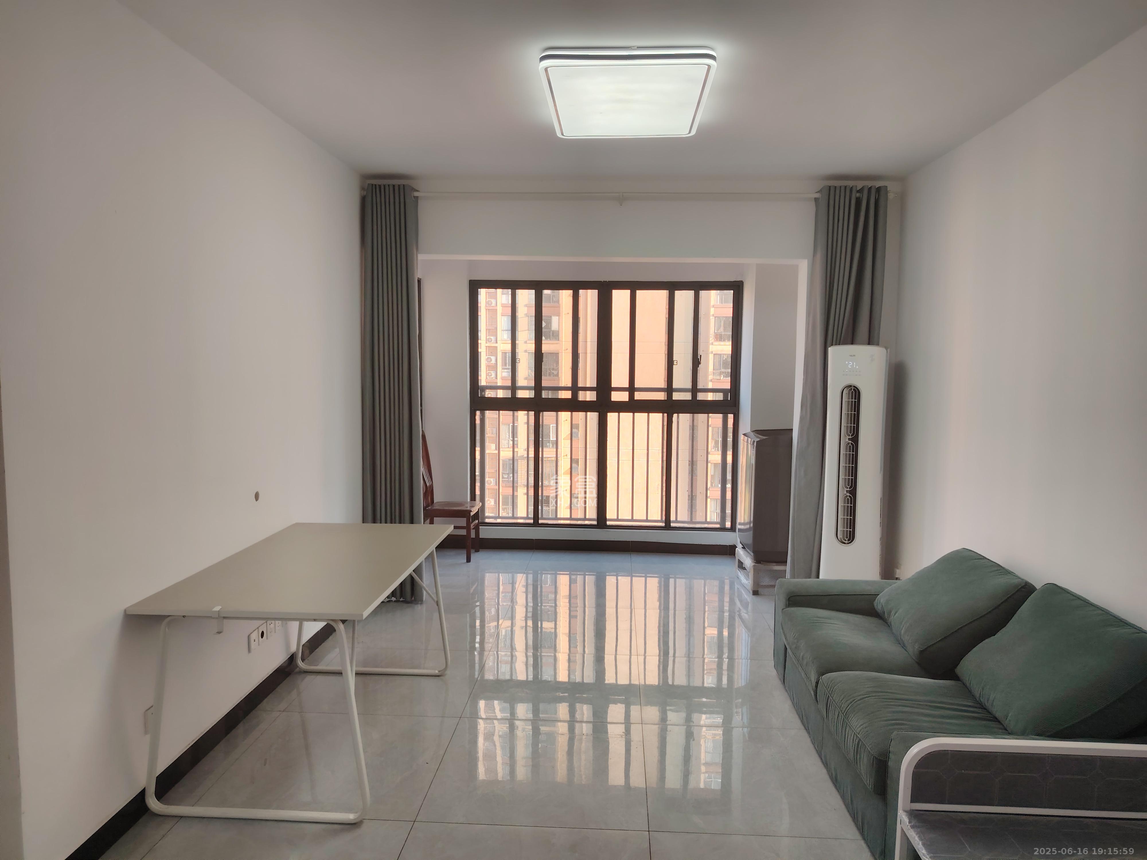 兰亭湾畔  3室2厅1卫    2800.0元/月室内图