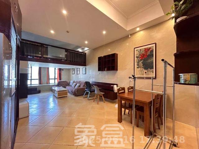 荣悦台  2室1厅1卫   2200.00元/月室内图