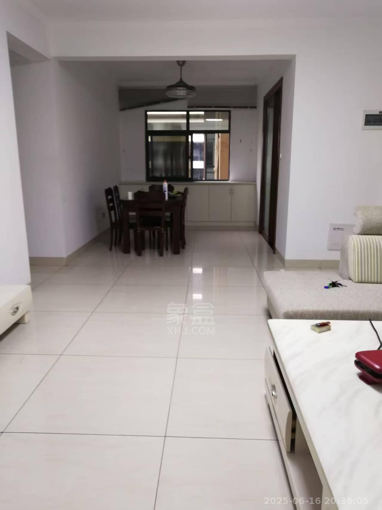 武广国际学苑 3室2厅2卫 2500.0元/月 武广国际学苑 3室2厅2卫 2500.0元/月小区图