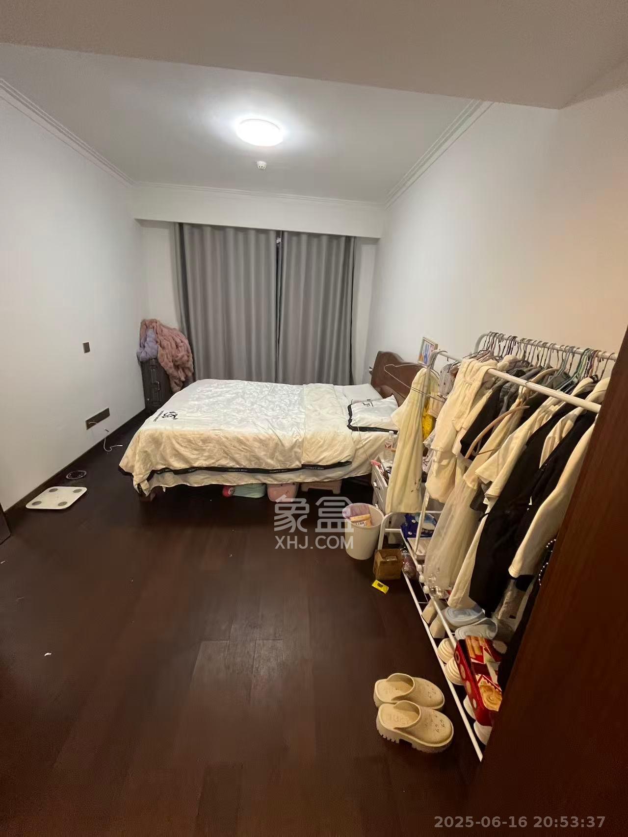 绿地长沙城际空间站（柏仕佳苑）  3室2厅2卫   2800.00元/月室内图