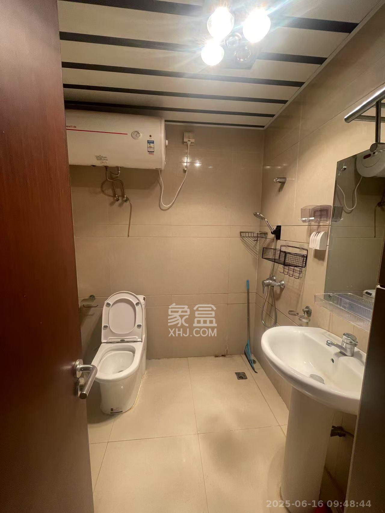 标志商务中心 1室0厅1卫 1000.0元/月 标志商务中心 1室0厅1卫 1000.0元/月室内图