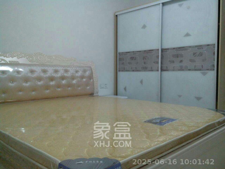 长房时代城  2室2厅1卫   2500.00元/月室内图