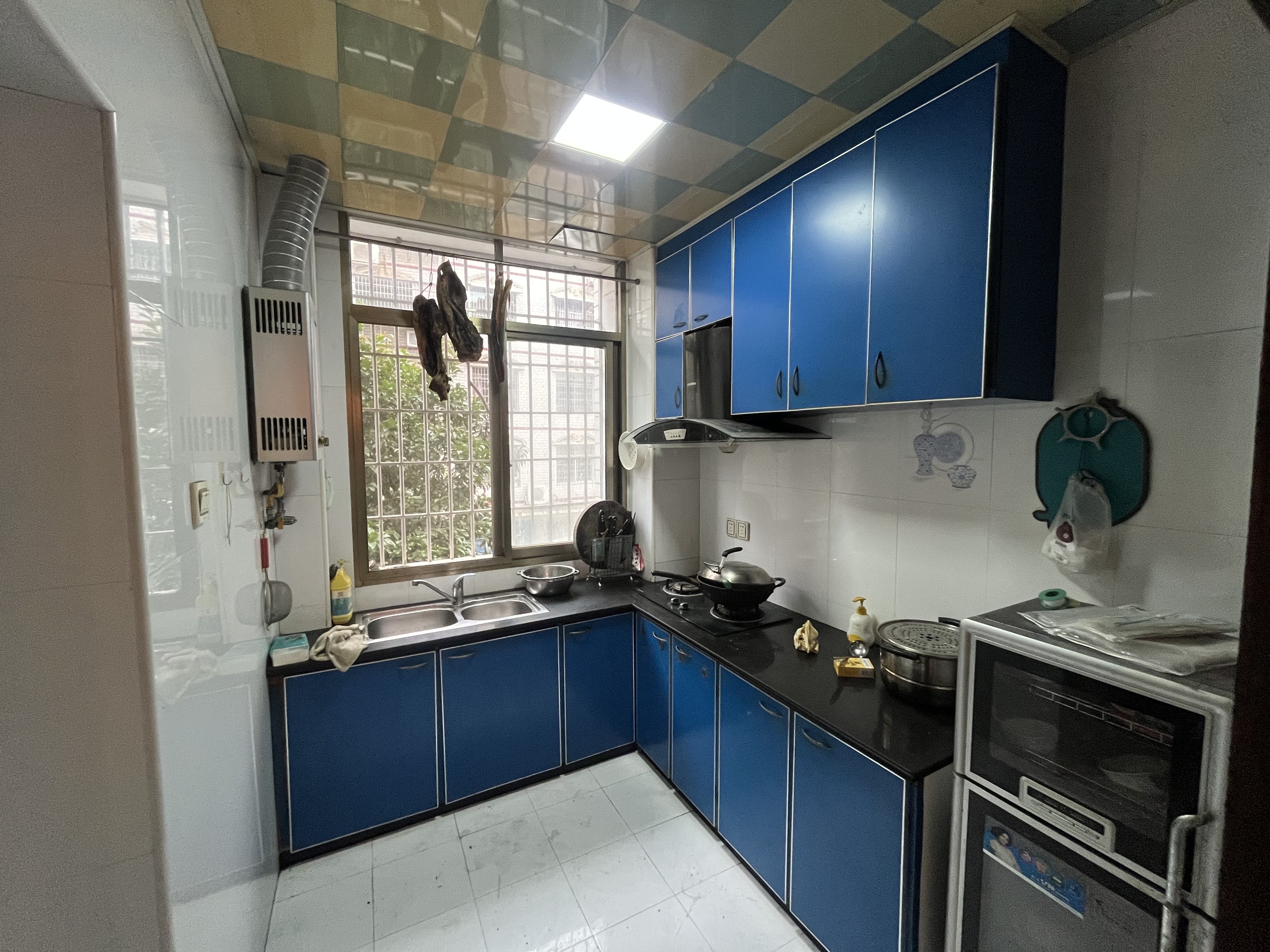 安琪花园  3室2厅2卫    1000.0元/月 安琪花园  3室2厅2卫    1000.0元/月室内图