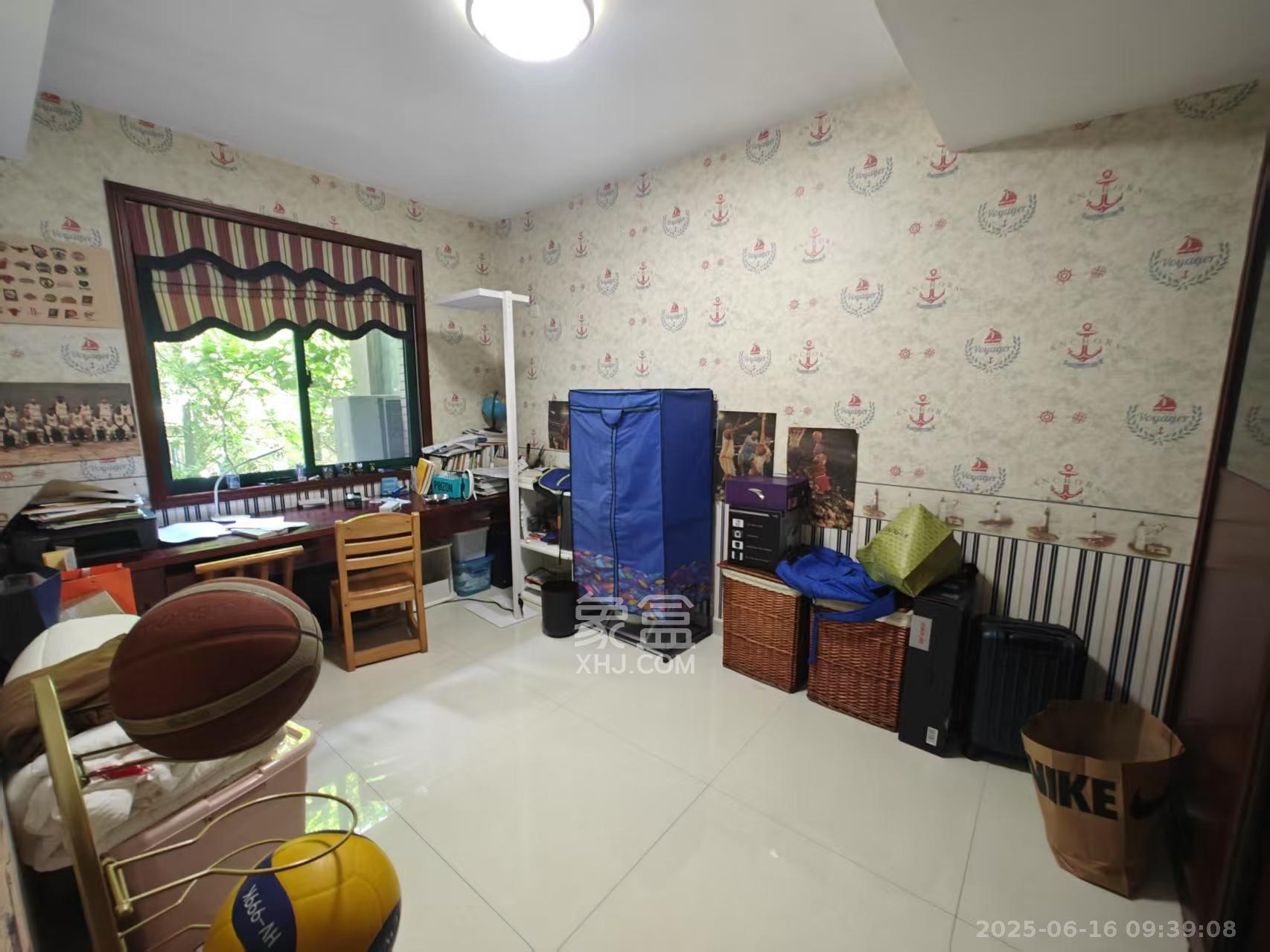 星城世家  4室2厅2卫    3900.0元/月 星城世家  4室2厅2卫    3900.0元/月室内图