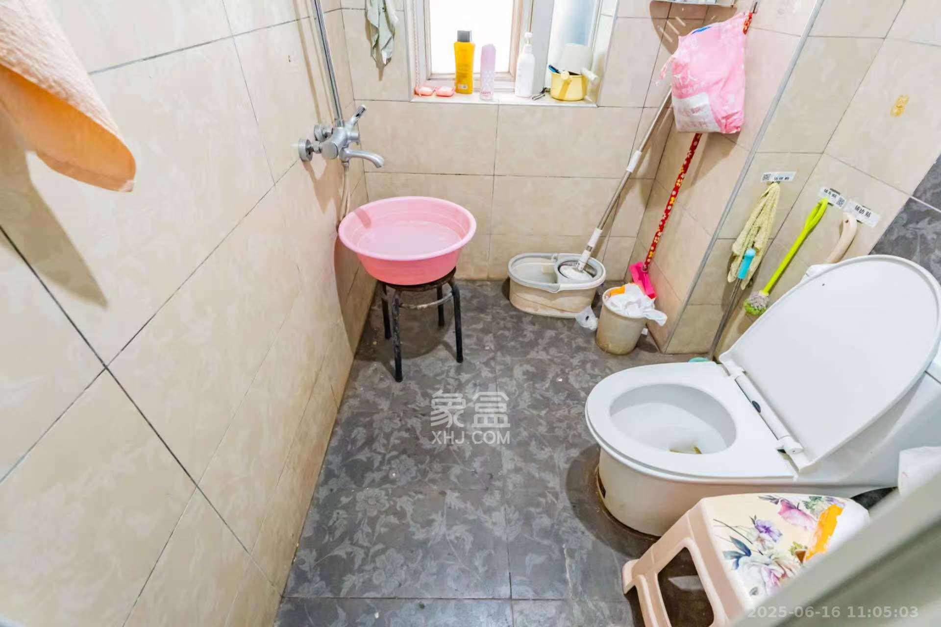 湖南财富中心 3室2厅2卫 3600.0元/月 湖南财富中心 3室2厅2卫 3600.0元/月室内图