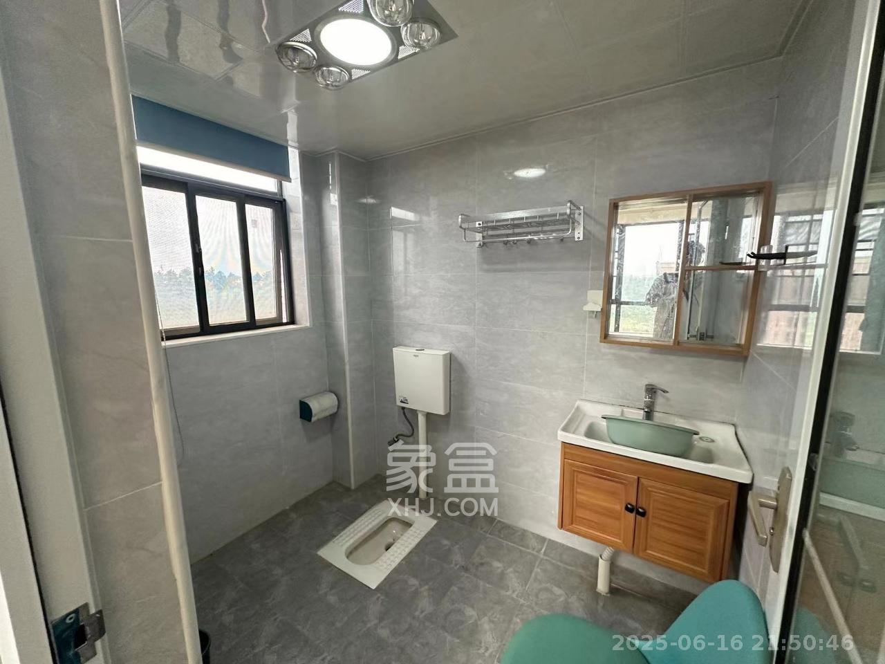 金谷豪庭 3室2厅2卫 1800.0元/月 金谷豪庭 3室2厅2卫 1800.0元/月室内图