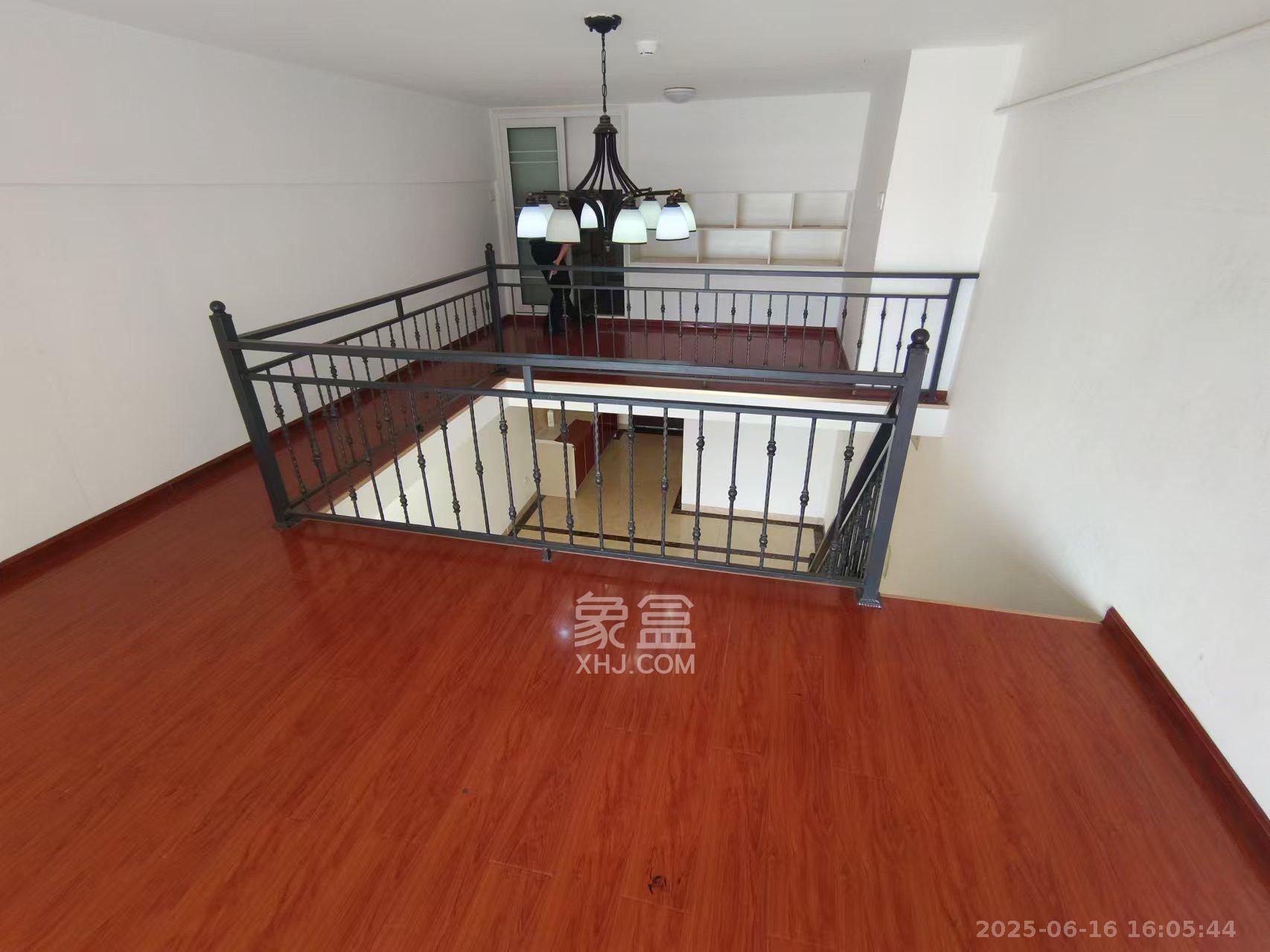 金科时代中心 1室1厅1卫 1600.0元/月 金科时代中心 1室1厅1卫 1600.0元/月室内图