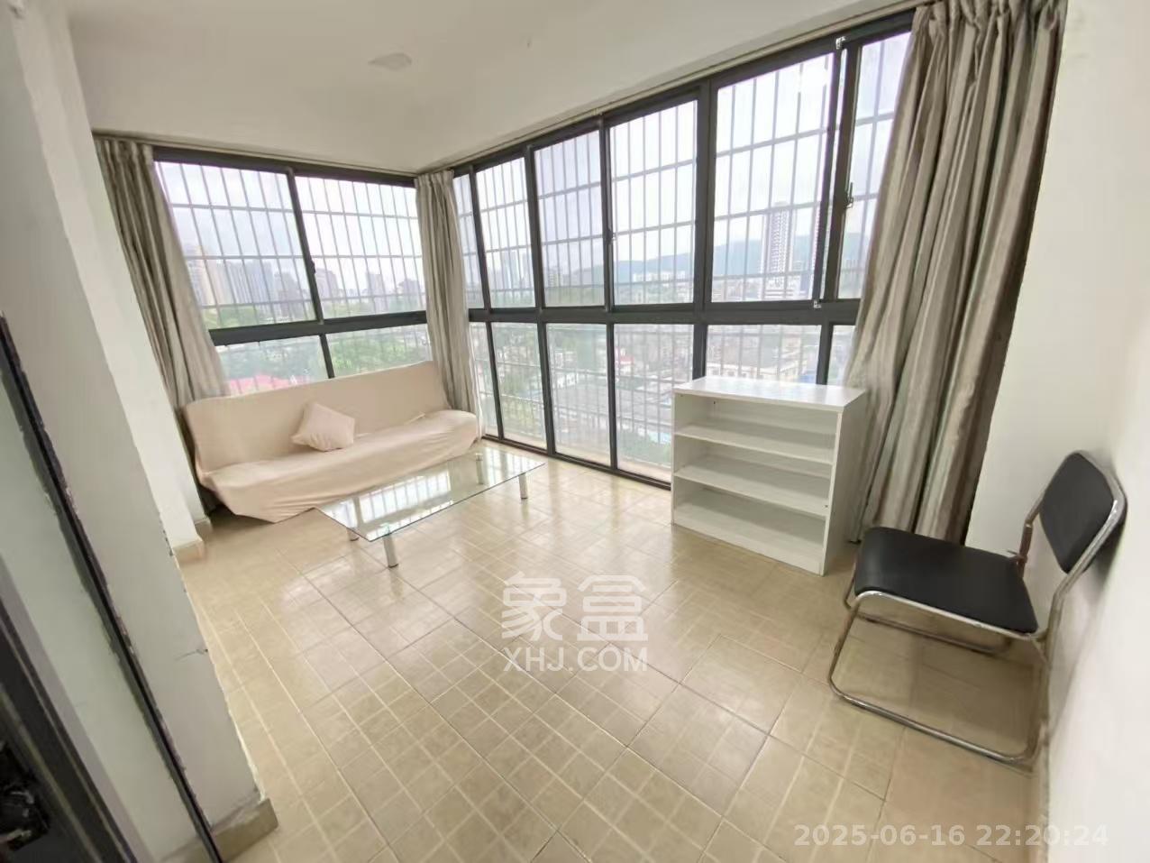 红公馆(前程丽景大厦)  3室2厅1卫    2600.0元/月 红公馆(前程丽景大厦)  3室2厅1卫    2600.0元/月