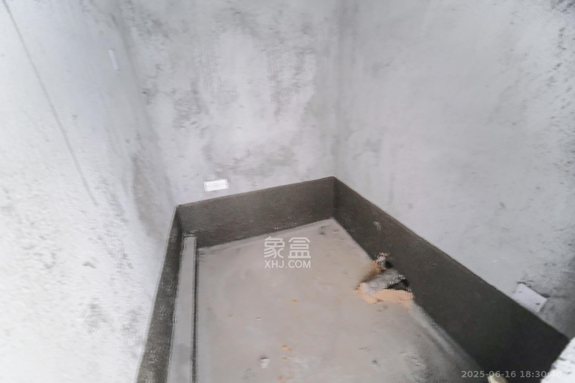 碧桂园翘楚棠  1室1厅1卫    18.0万 碧桂园翘楚棠  1室1厅1卫    18.0万卫生间