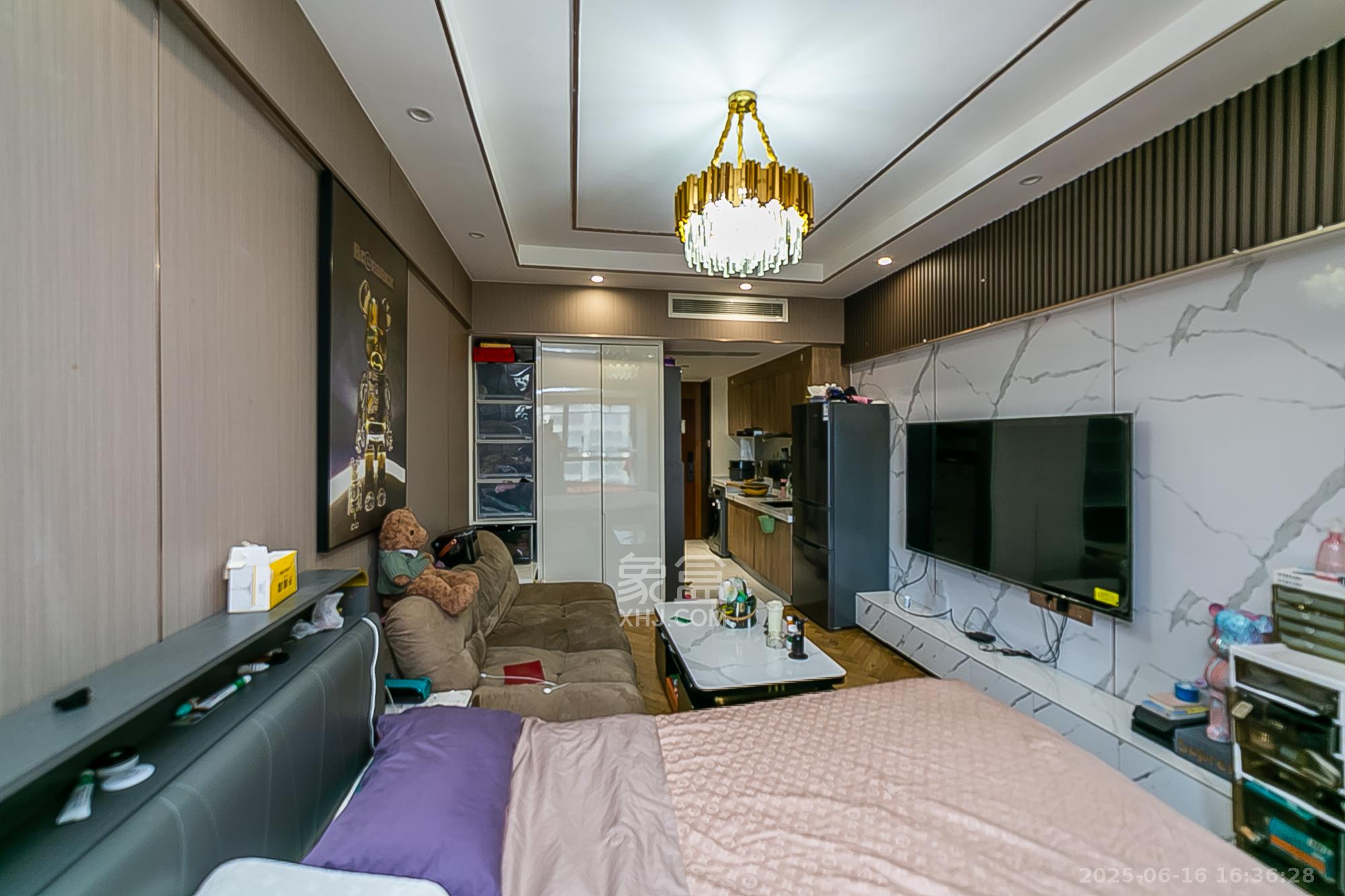 东怡外国(南湖一号) 1室1厅1卫 36.0万 东怡外国(南湖一号) 1室1厅1卫 36.0万卧室