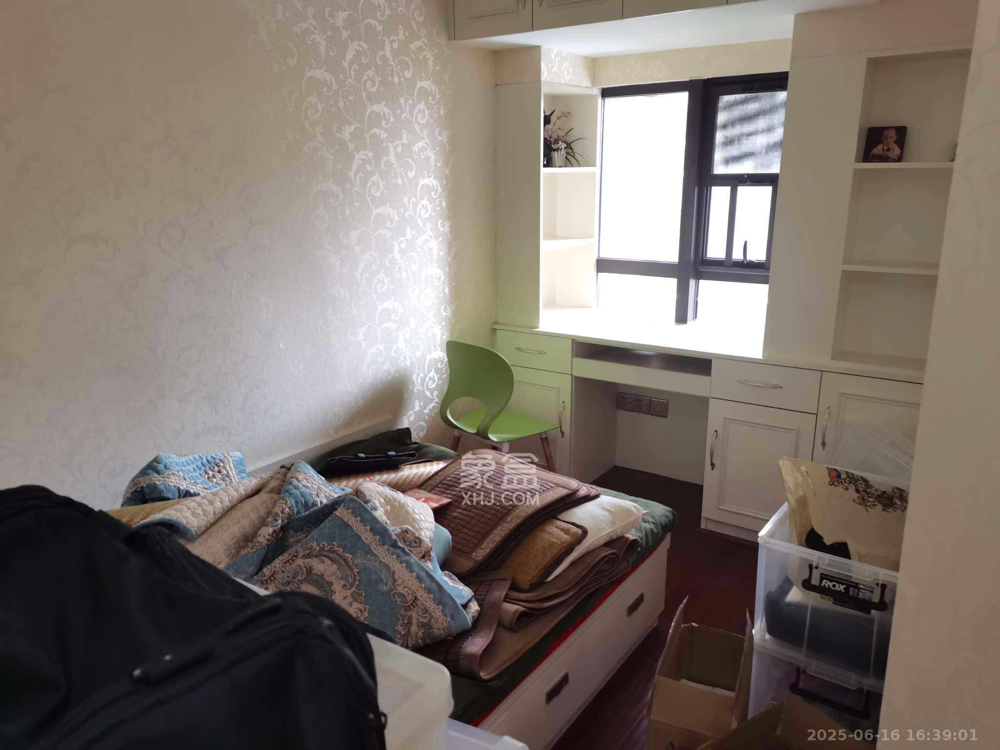 大财门公寓 3室2厅2卫 3600.0元/月 大财门公寓 3室2厅2卫 3600.0元/月室内图