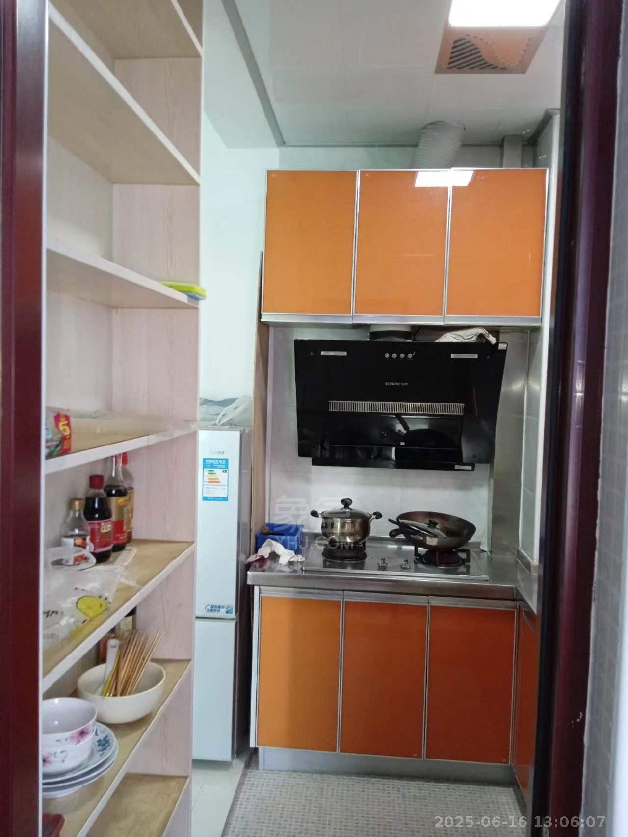 华晨御园  1室0厅0卫   1400.00元/月室内图