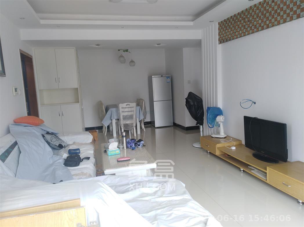 丽发新城  2室2厅1卫   1900.00元/月室内图