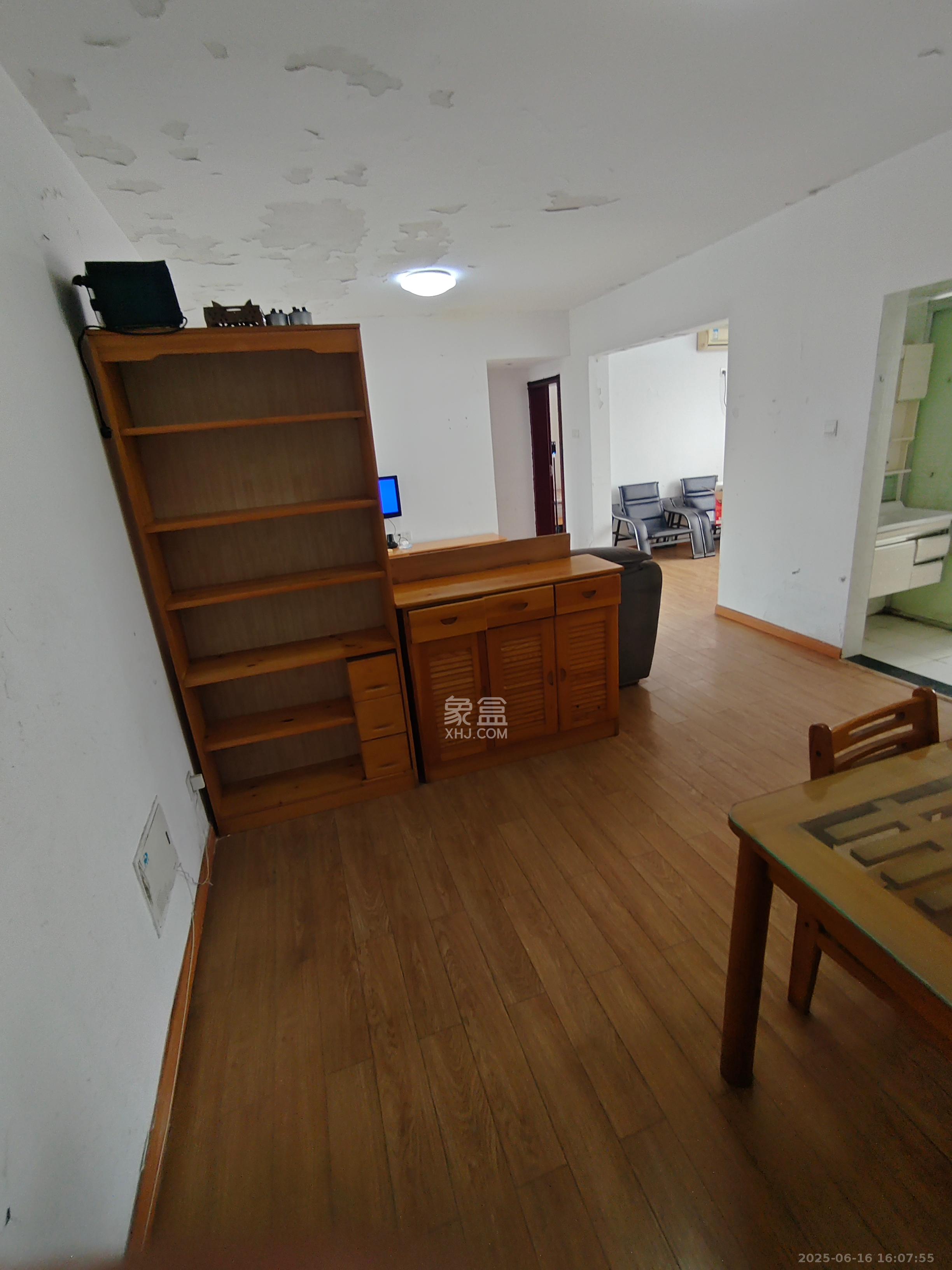 恒大华府  3室2厅1卫    2300.0元/月 恒大华府  3室2厅1卫    2300.0元/月室内图