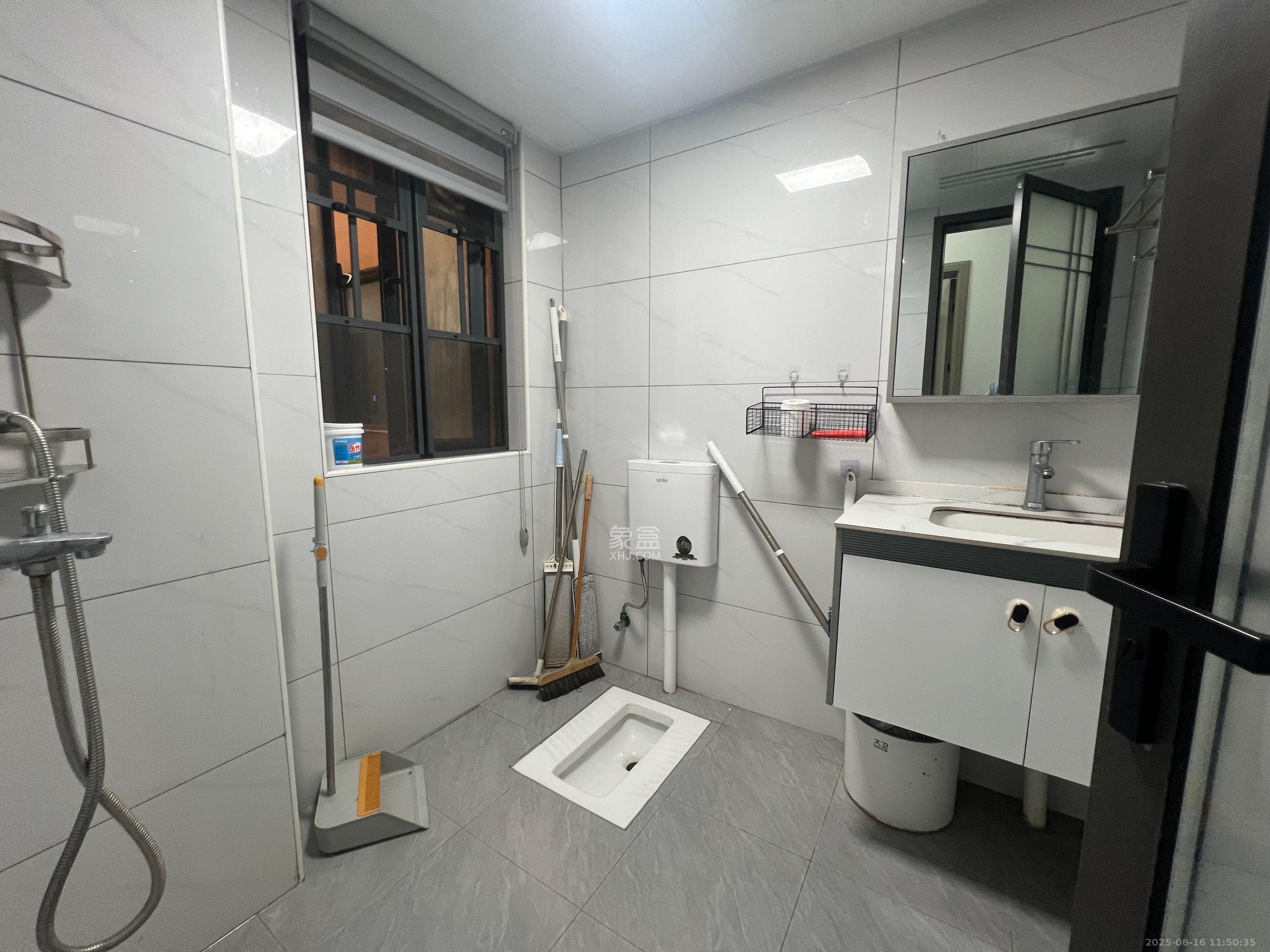 韭菜园嘉苑 2室1厅1卫 3400.0元/月 韭菜园嘉苑 2室1厅1卫 3400.0元/月室内图