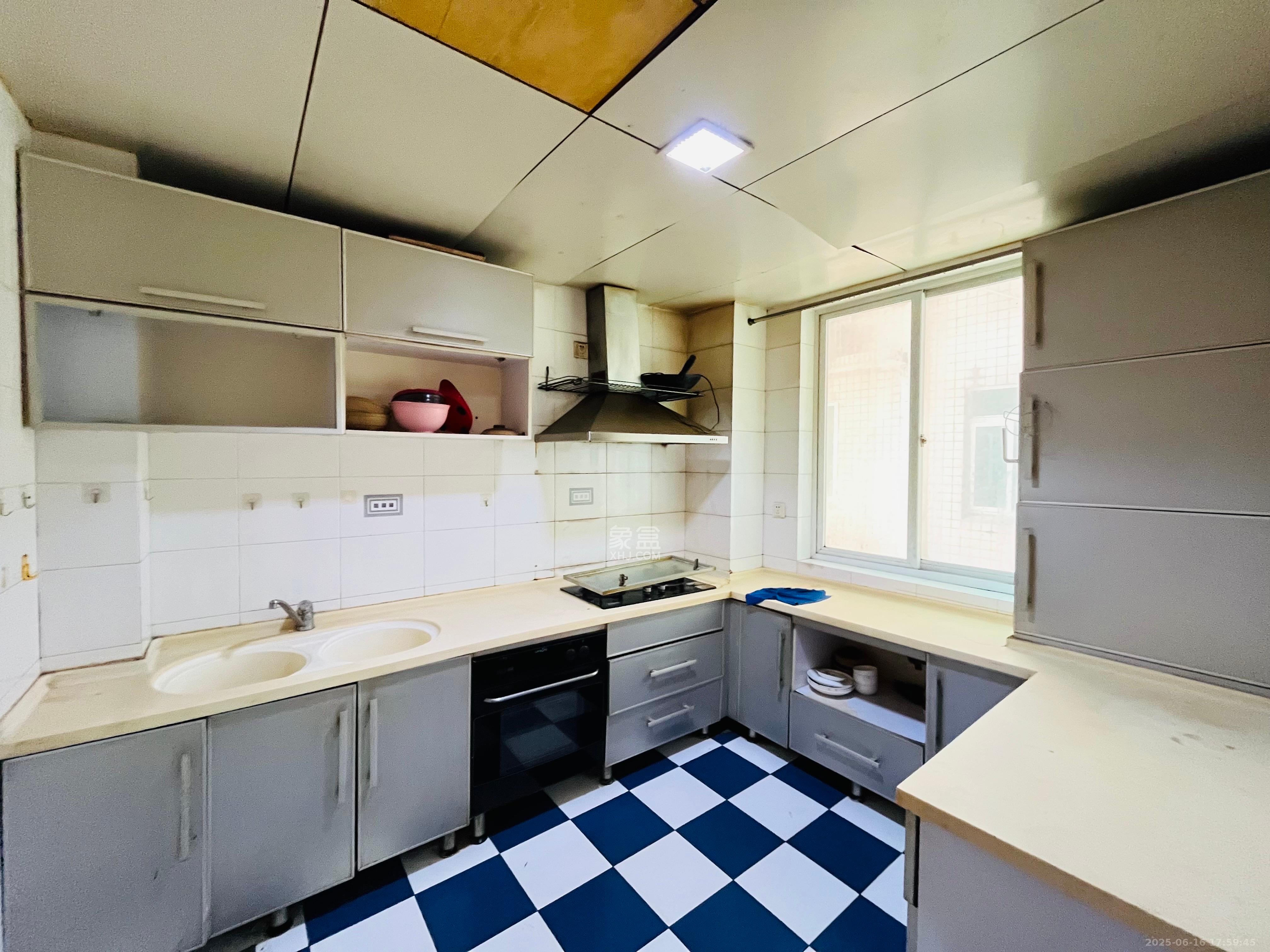 政力世纪大厦  5室0厅0卫    4000.0元/月 政力世纪大厦  5室0厅0卫    4000.0元/月