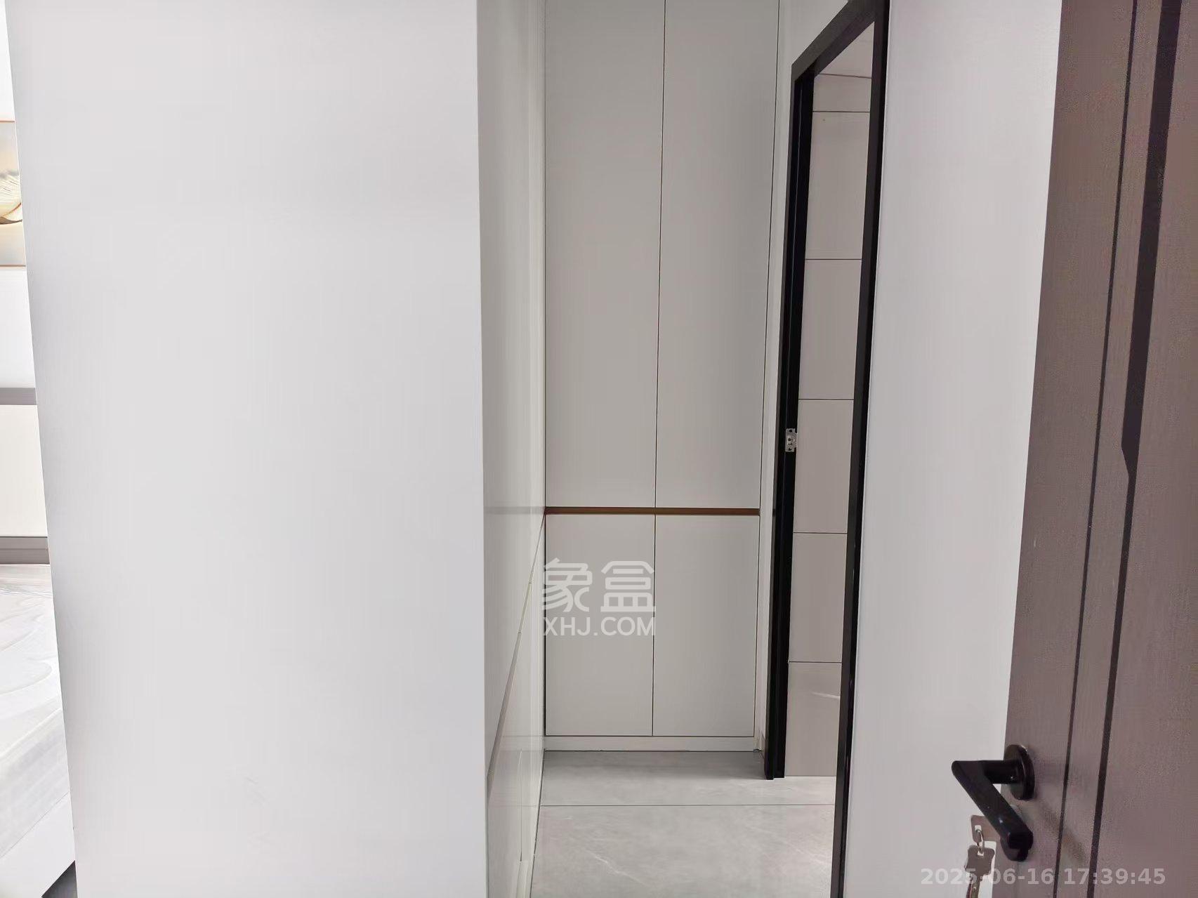 谷山景苑  3室1厅2卫   2400.00元/月室内图