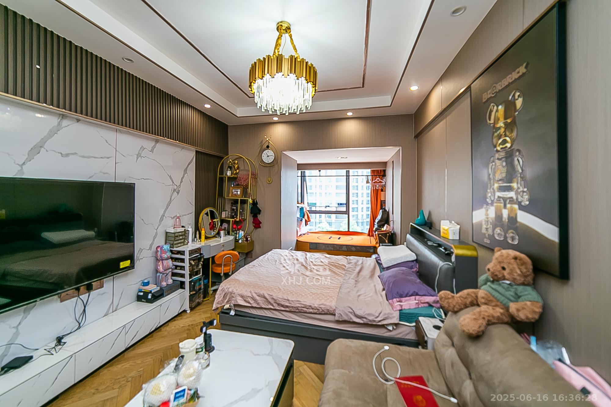 东怡外国(南湖一号) 1室1厅1卫 36.0万 东怡外国(南湖一号) 1室1厅1卫 36.0万卧室