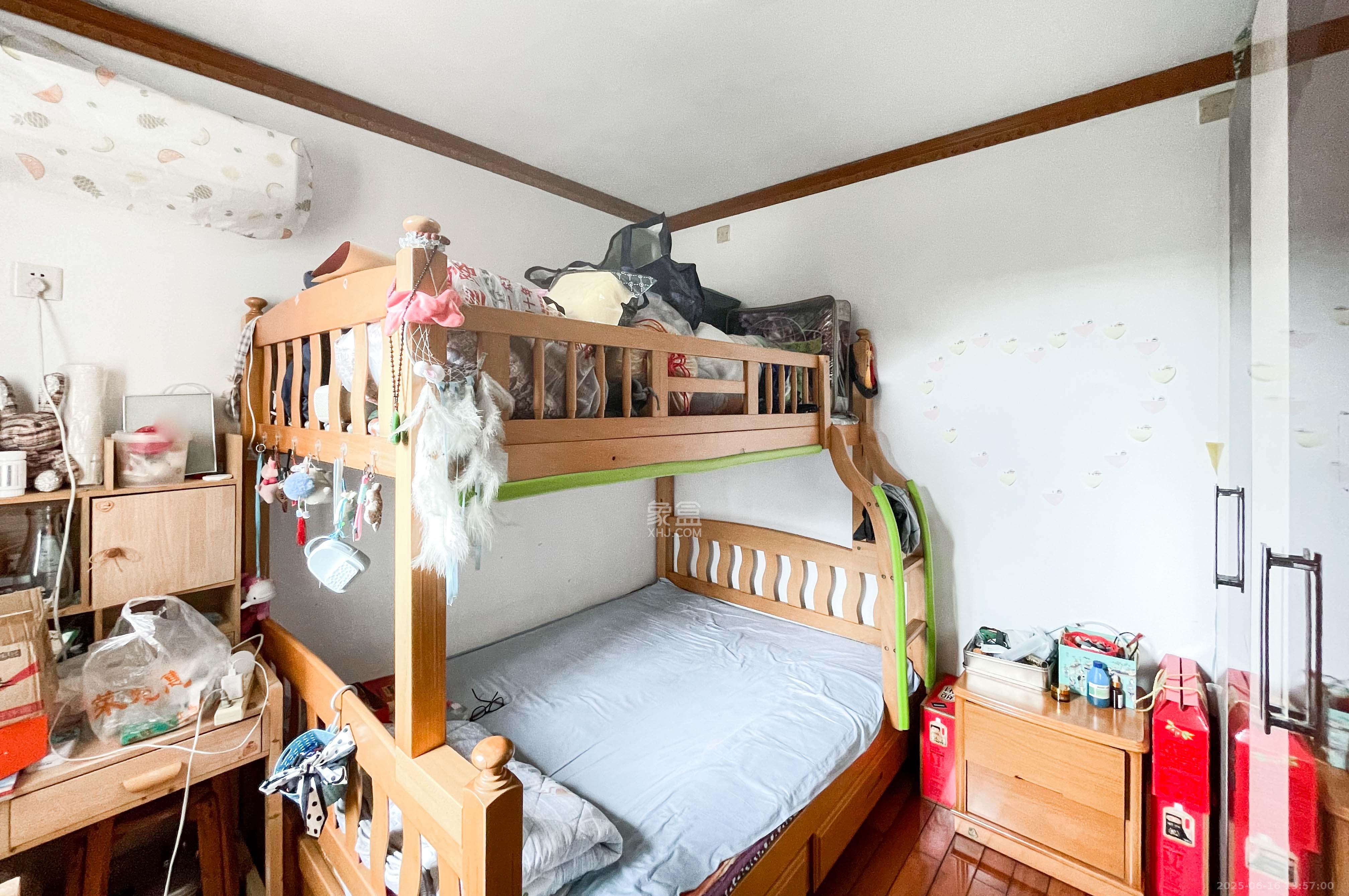 安塑宿舍 4室2厅2卫 86.0万 安塑宿舍 4室2厅2卫 86.0万其他