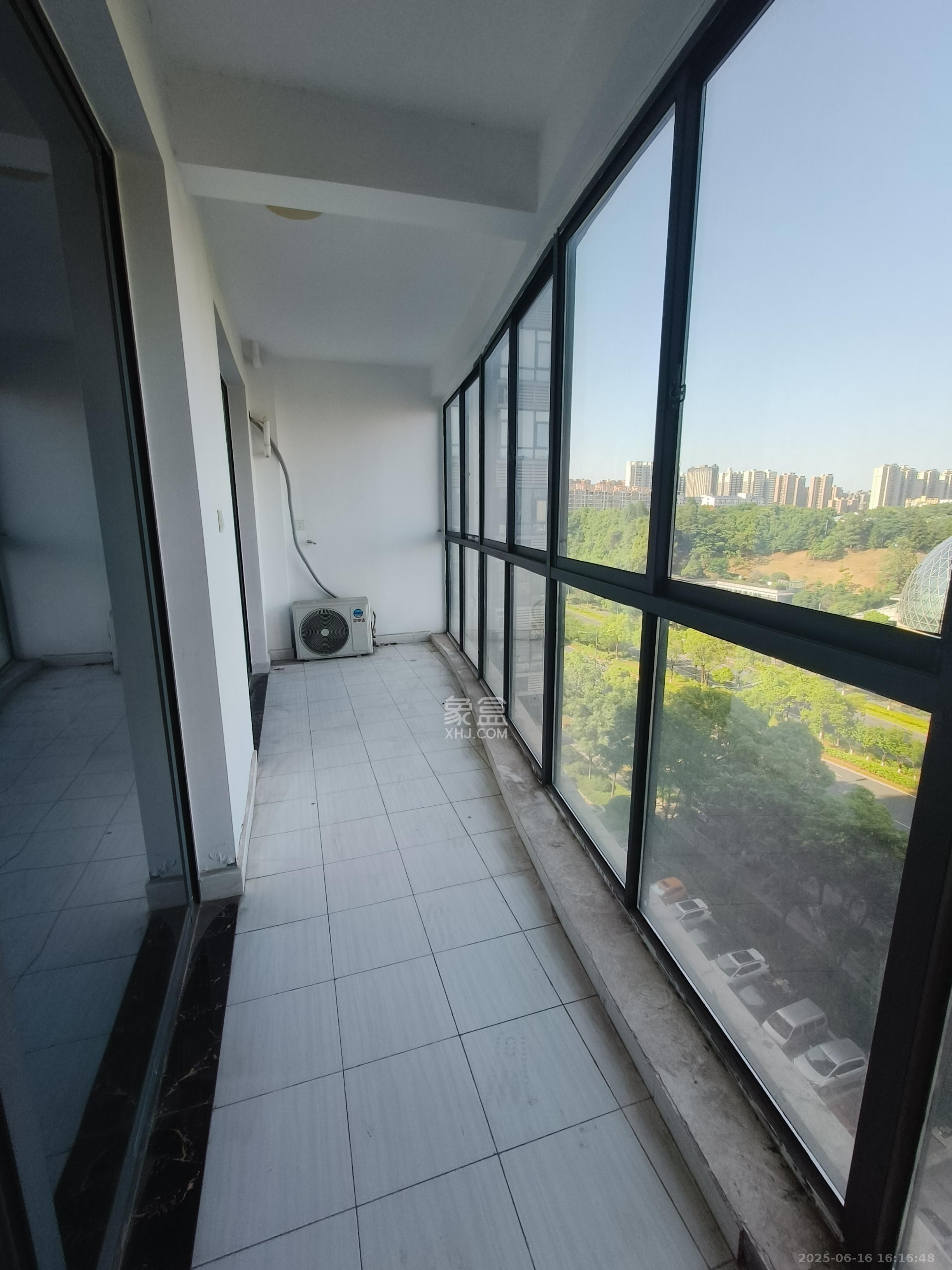 财富港湾(绿领大厦) 4室2厅2卫 3500.0元/月 财富港湾(绿领大厦) 4室2厅2卫 3500.0元/月室内图