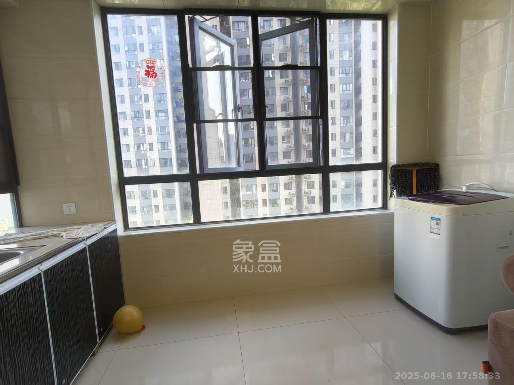 中国铁建梅溪青秀一期  3室2厅1卫    2200.0元/月室内图
