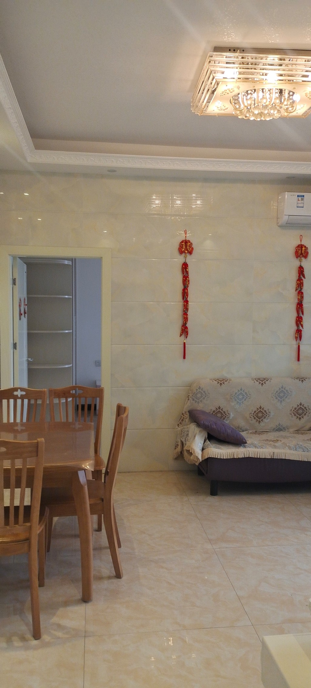 鸿星新天地  1室1厅1卫    27.8万 鸿星新天地  1室1厅1卫    27.8万室内图