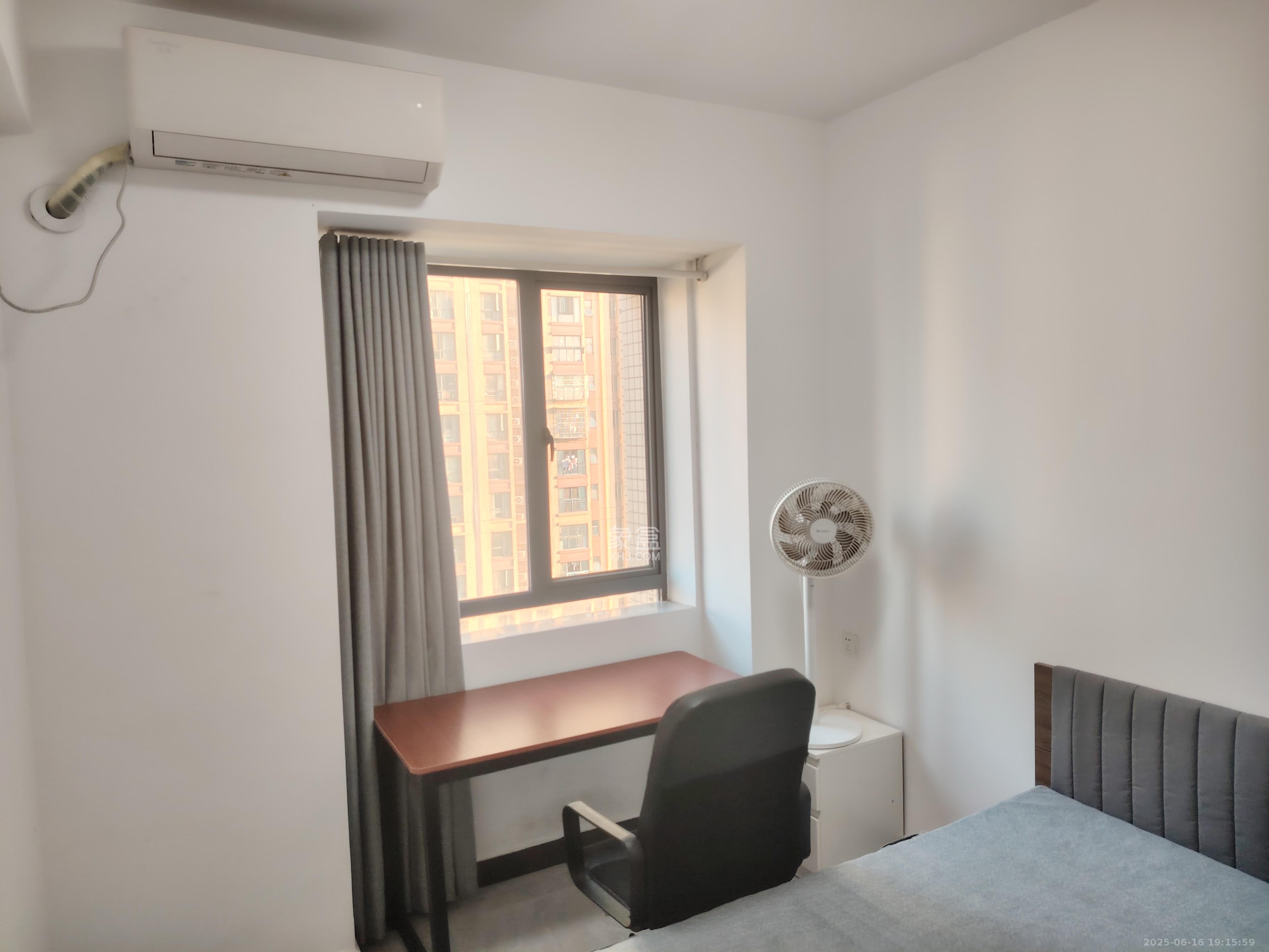 兰亭湾畔 3室2厅1卫 2800.0元/月 兰亭湾畔 3室2厅1卫 2800.0元/月室内图