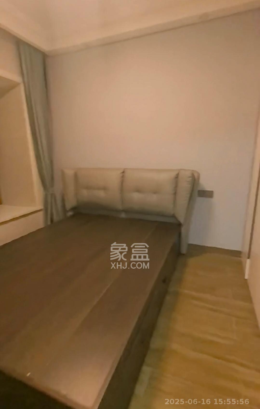 碧桂园翘楚棠  4室2厅2卫    3300.0元/月室内图