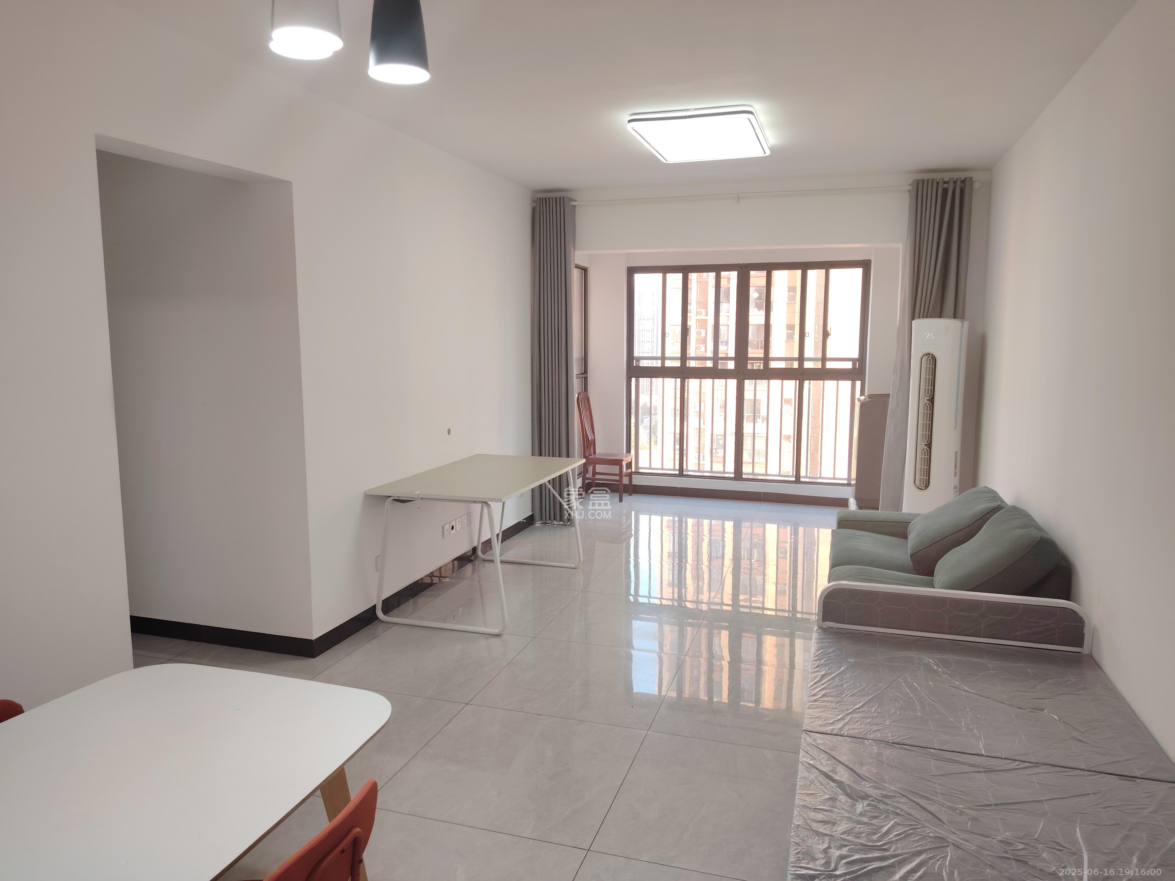 兰亭湾畔  3室2厅1卫    2800.0元/月室内图