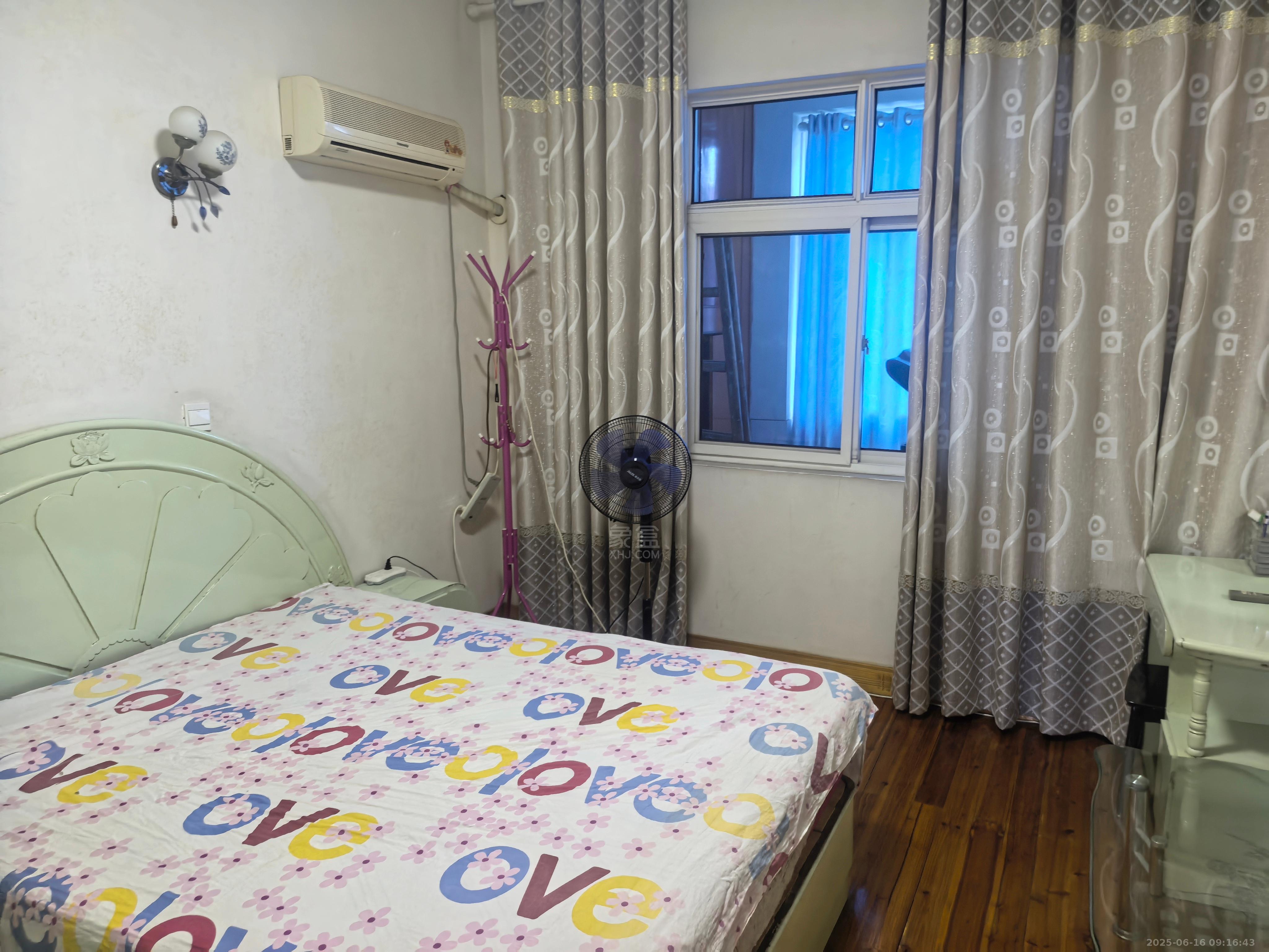 经纬大院大湖塘二村 3室2厅1卫 1100.0元/月 经纬大院大湖塘二村 3室2厅1卫 1100.0元/月室内图